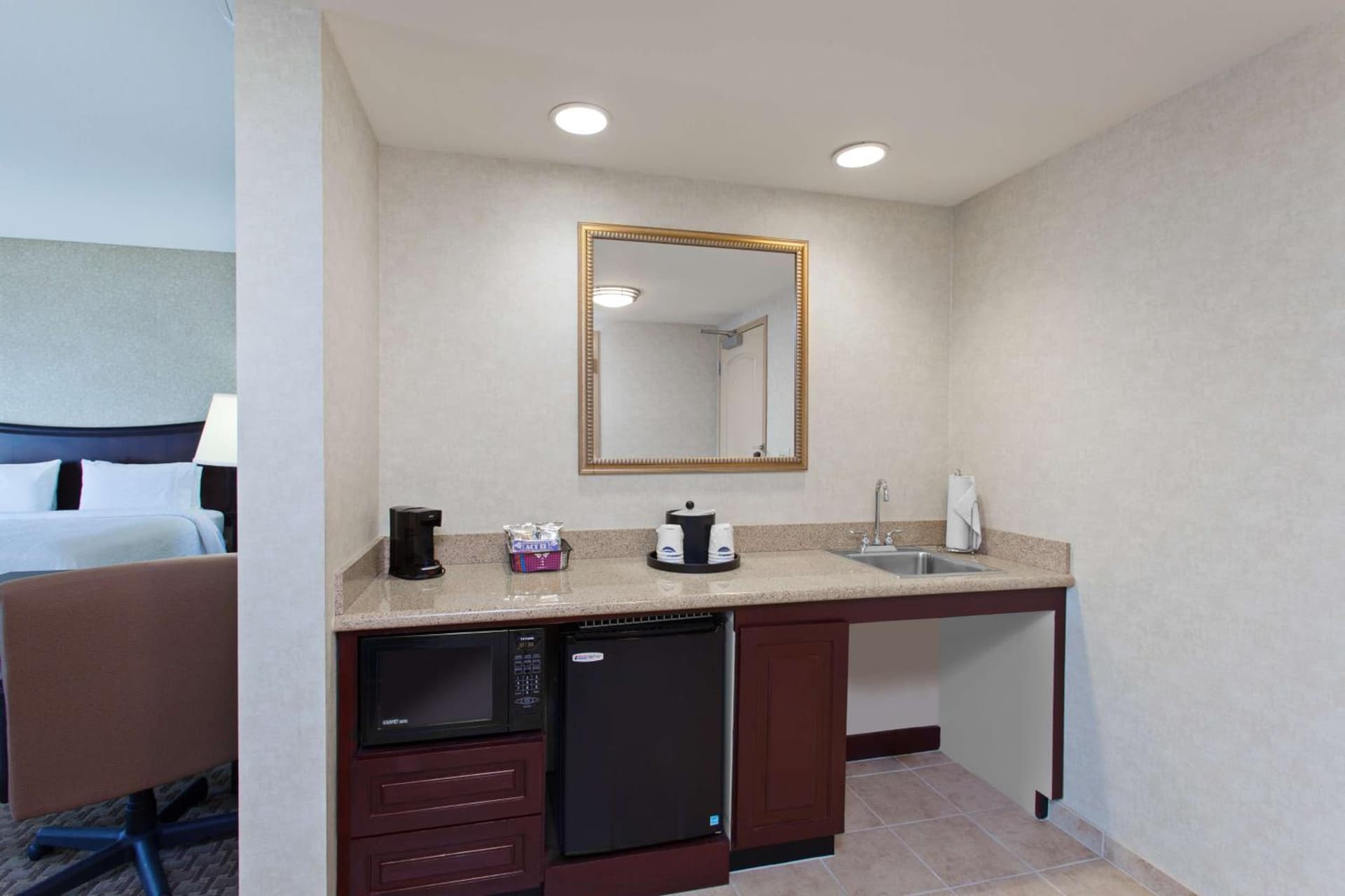 Hampton Inn & Suites Dallas Downtown property photo 21 of 32 in Dallas, Texas