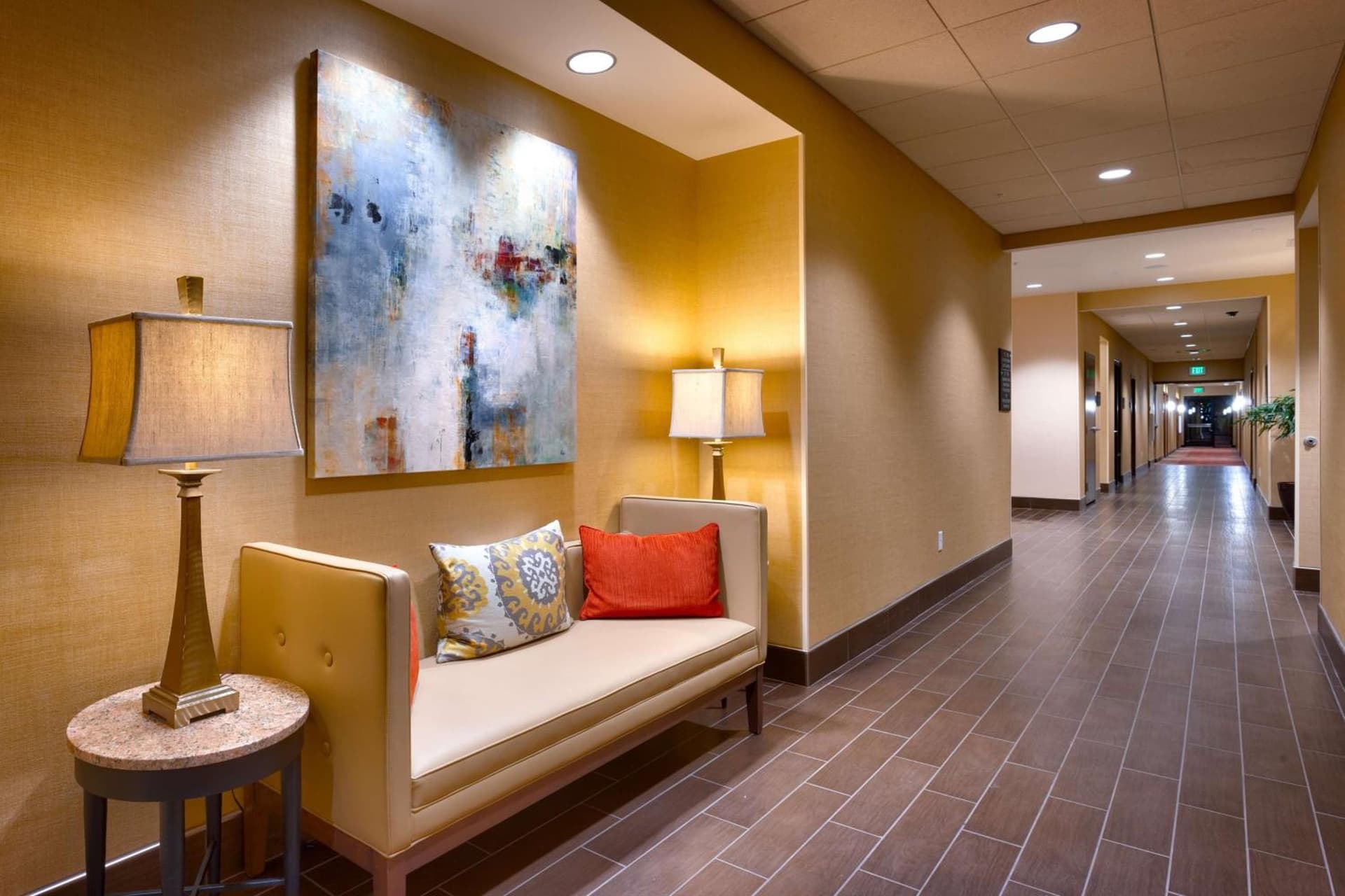 Hampton Inn Omaha/West Dodge Road, Old Mill interior in Omaha, NE — gallery photo 2