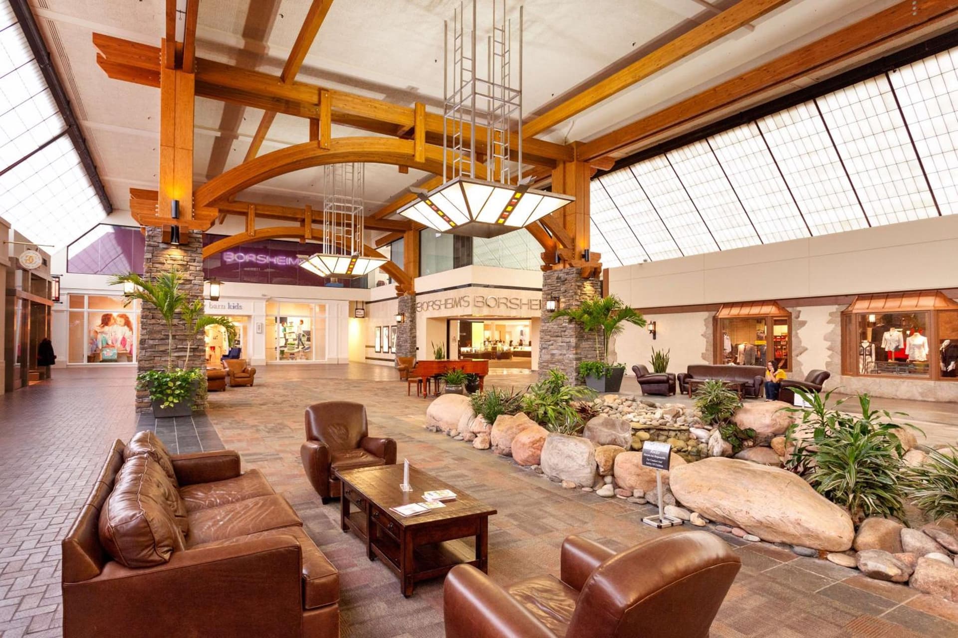 Hampton Inn Omaha/West Dodge Road, Old Mill property views in Omaha, NE — gallery photo 3
