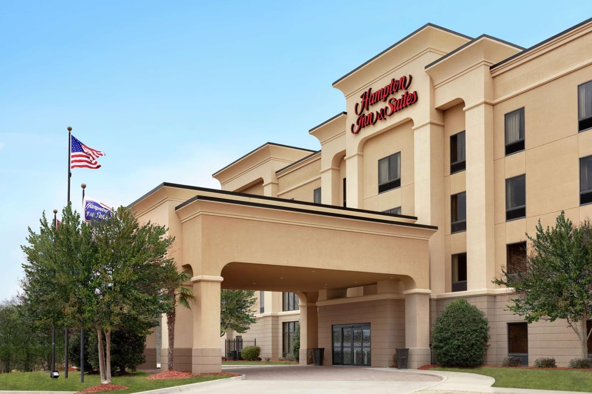 Hampton Inn & Suites Pine Bluff featured exterior or lobby in Pine Bluff, AR — similar hotel