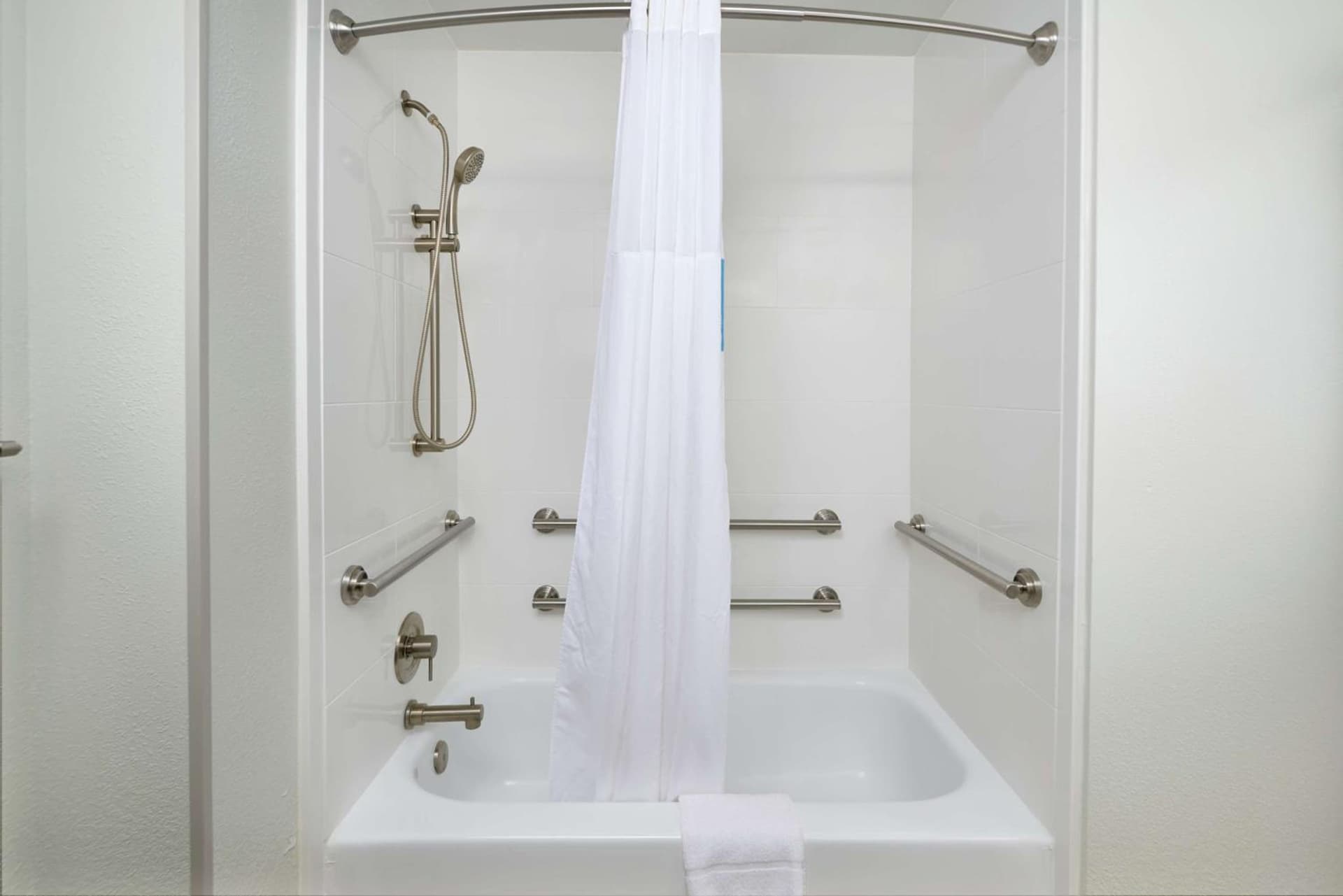 Hampton Inn Juno Beach gallery photo in Juno Beach, FL — image 30