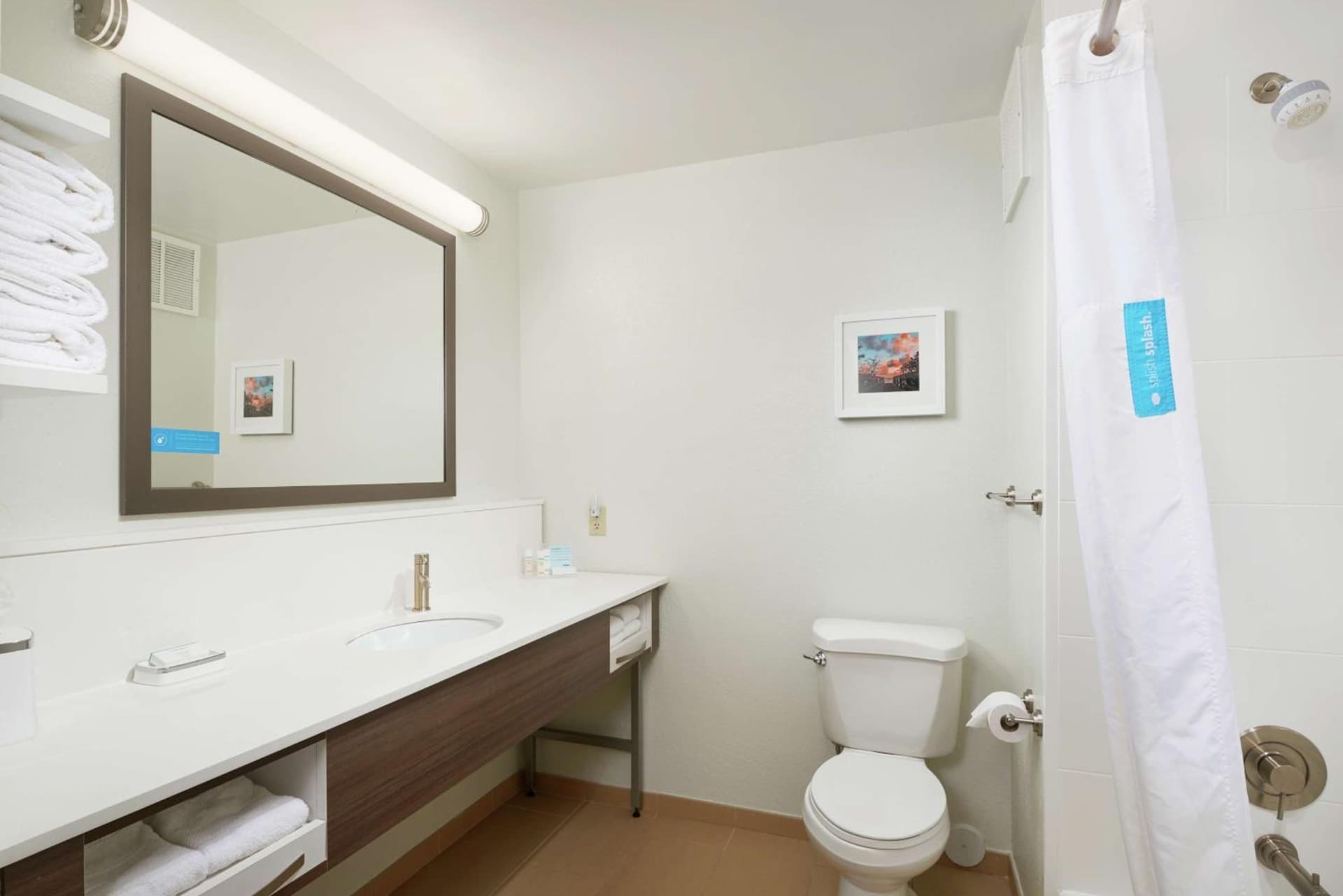 Hampton Inn Juno Beach property views in Juno Beach, FL — gallery photo 3