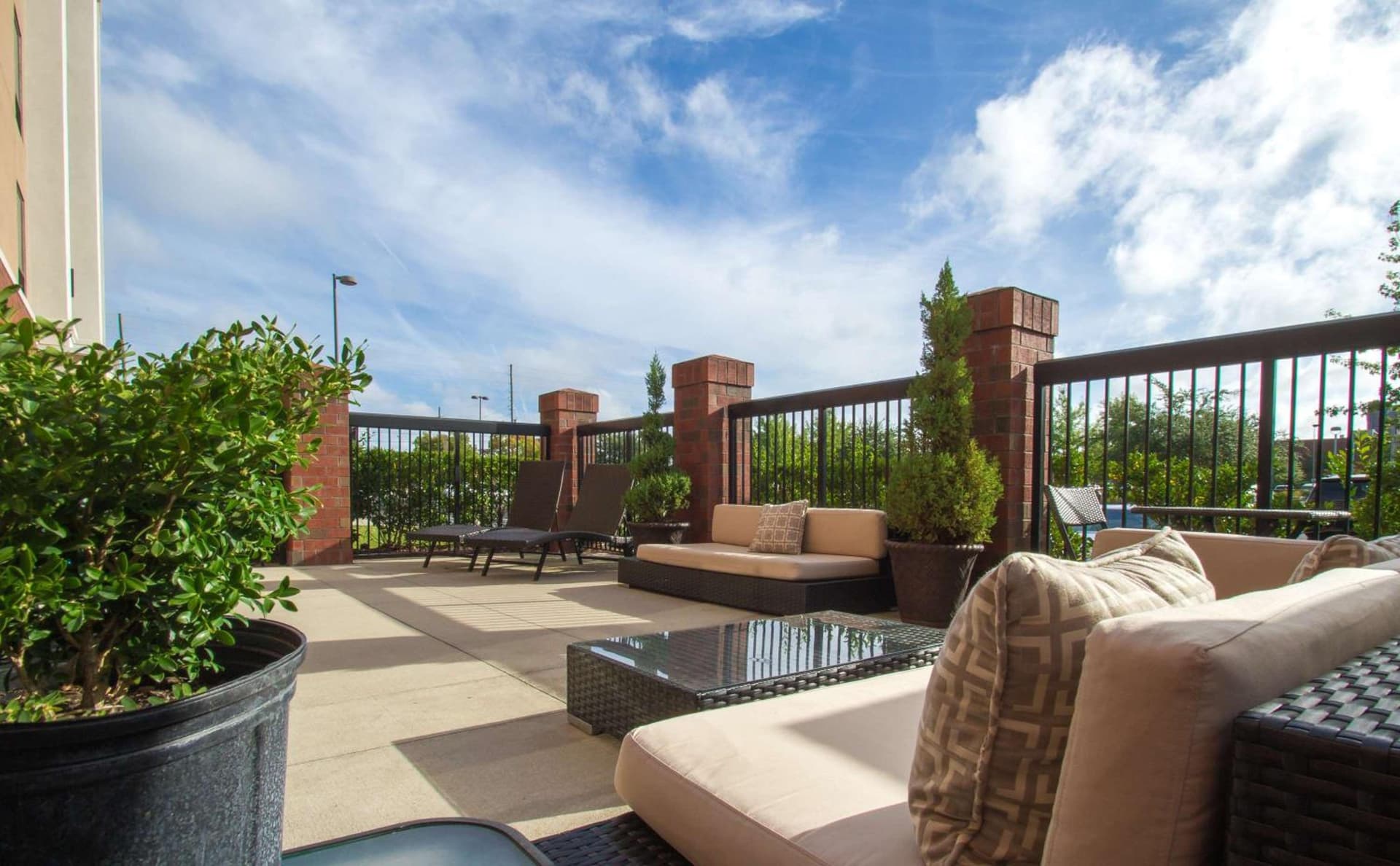 Hampton Inn Greenville interior in Greenville, NC — gallery photo 2