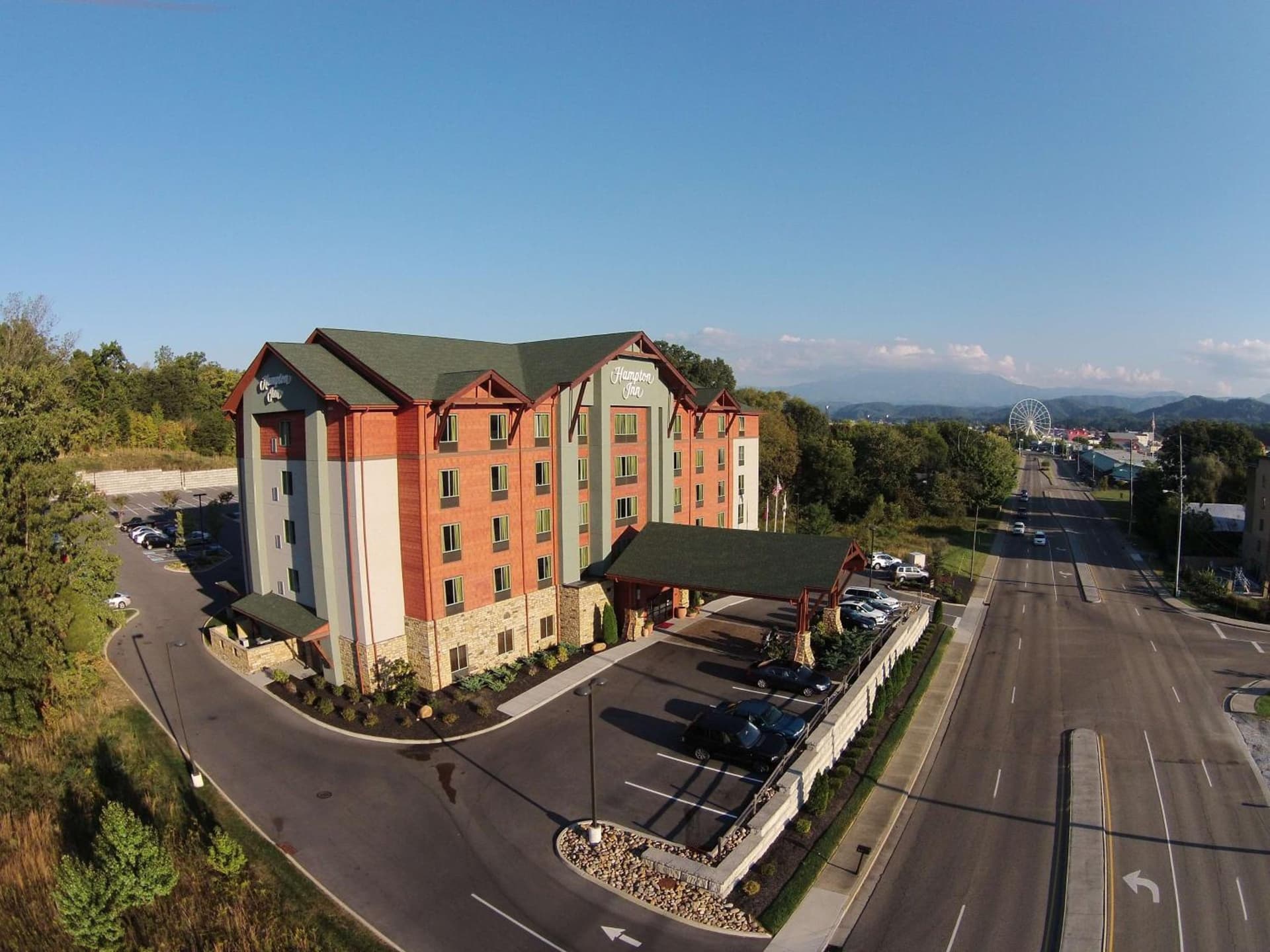Hampton Inn Pigeon Forge interior in Pigeon Forge, TN — gallery photo 2