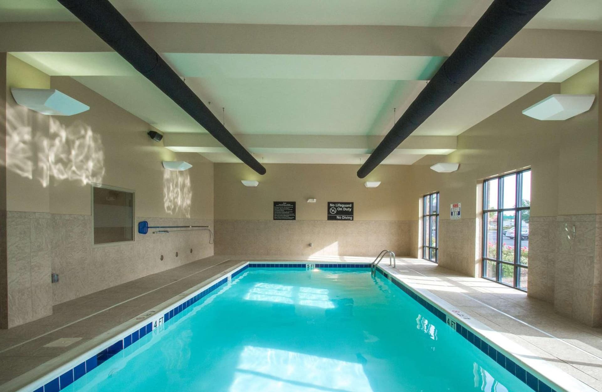Hampton Inn Greenville gallery photo in Greenville, NC — image 12