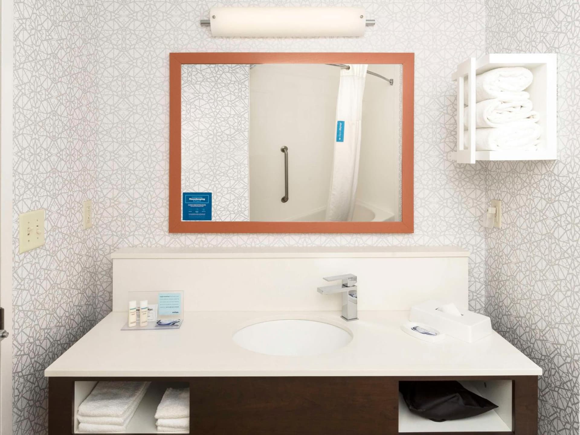 Hampton Inn Greenville gallery photo in Greenville, NC — image 7