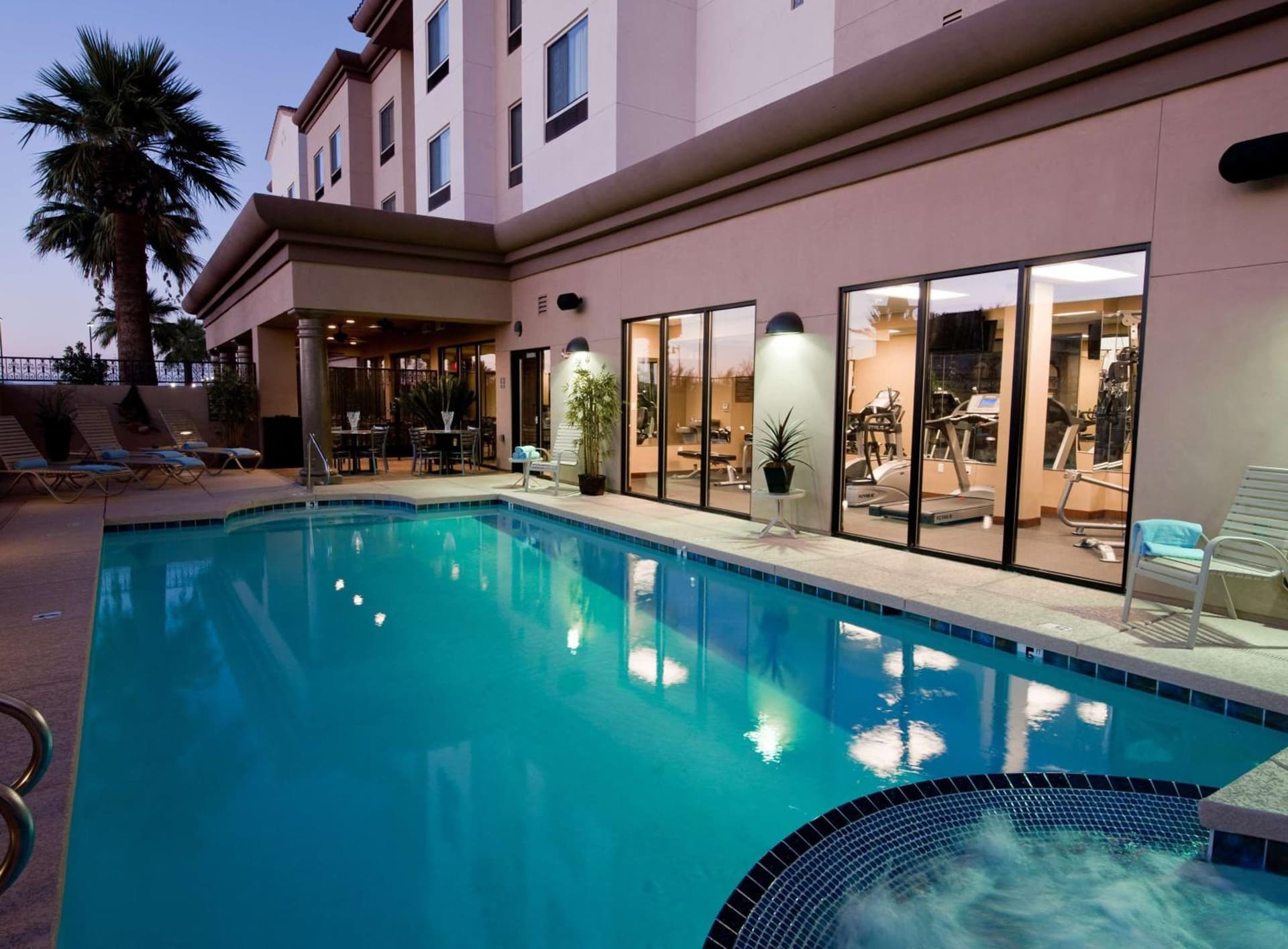 DoubleTree by Hilton Phoenix-Gilbert gallery photo in Gilbert, AZ — image 32
