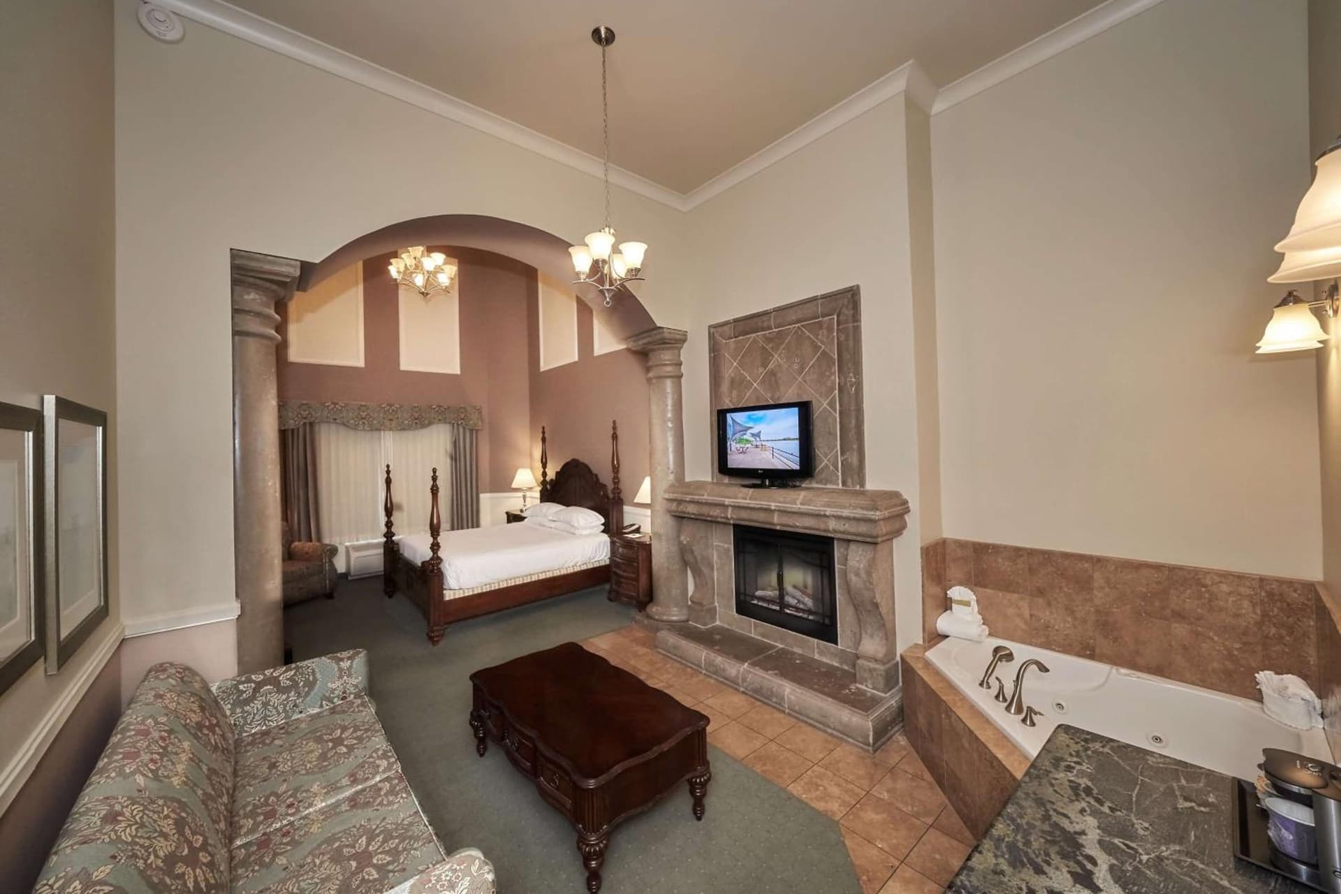 DoubleTree by Hilton Phoenix-Gilbert gallery photo in Gilbert, AZ — image 30