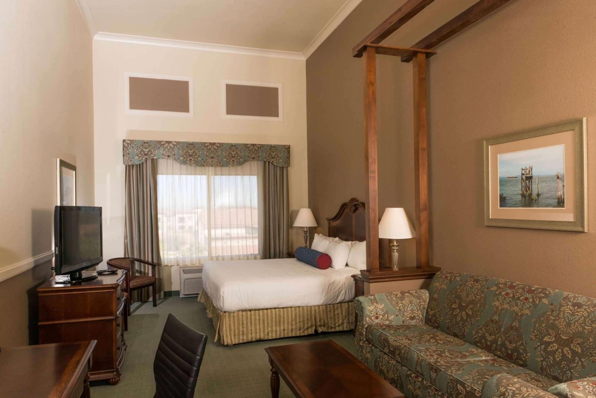 DoubleTree by Hilton Phoenix-Gilbert gallery photo in Gilbert, AZ — image 16