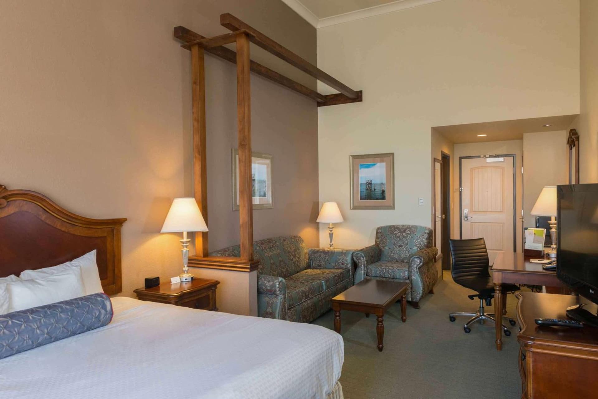 DoubleTree by Hilton Phoenix-Gilbert gallery photo in Gilbert, AZ — image 10