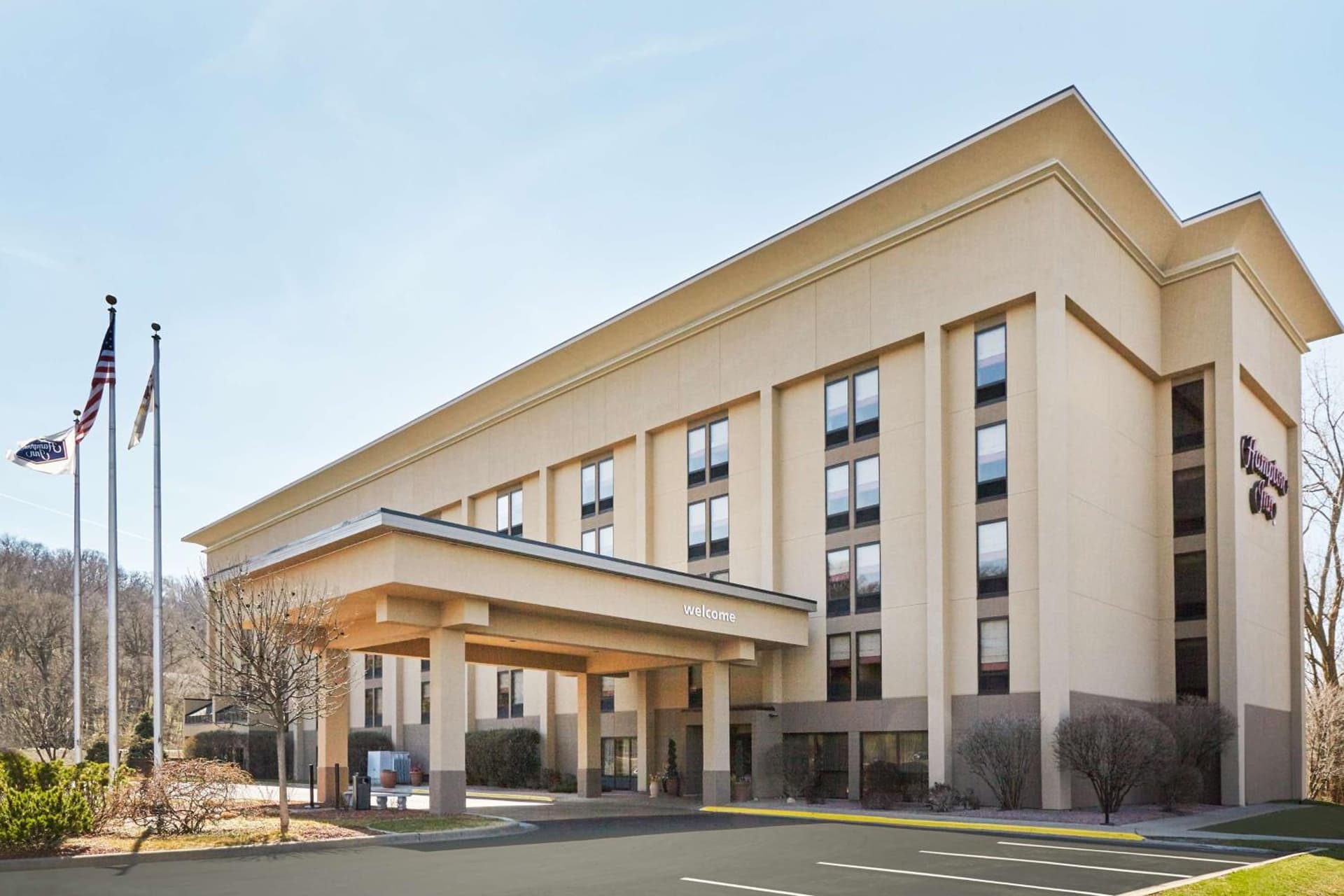 Hampton Inn East Peoria featured exterior or lobby in Peoria, IL — similar hotel