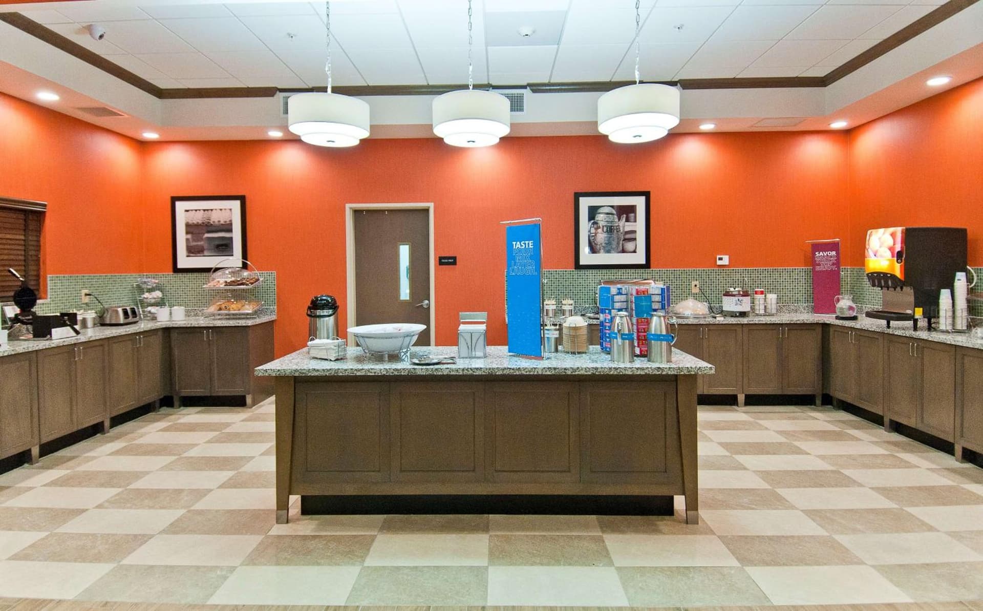 Hampton Inn & Suites Pensacola/I-10 Pine Forest Road gallery photo in Pensacola, FL — image 32