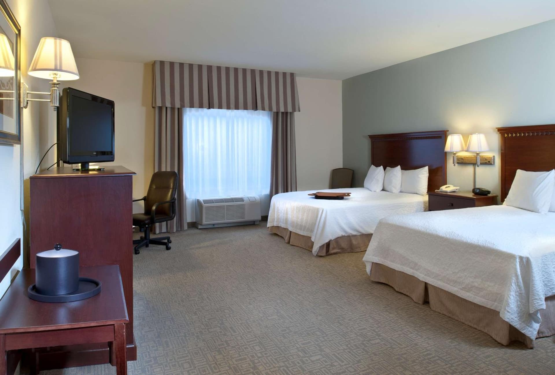 Hampton Inn & Suites Prescott Valley gallery photo in Prescott Valley, AZ — image 13