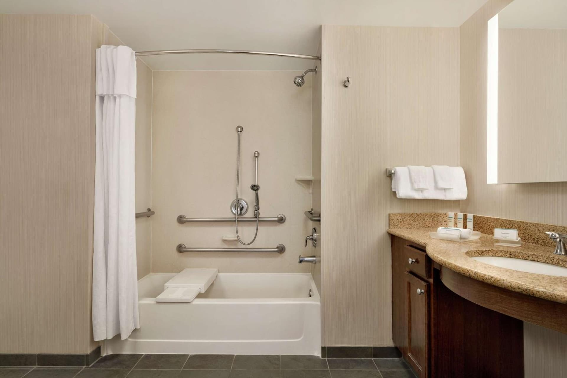 Homewood Suites by Hilton Dover - Rockaway gallery photo in Dover, NJ — image 12