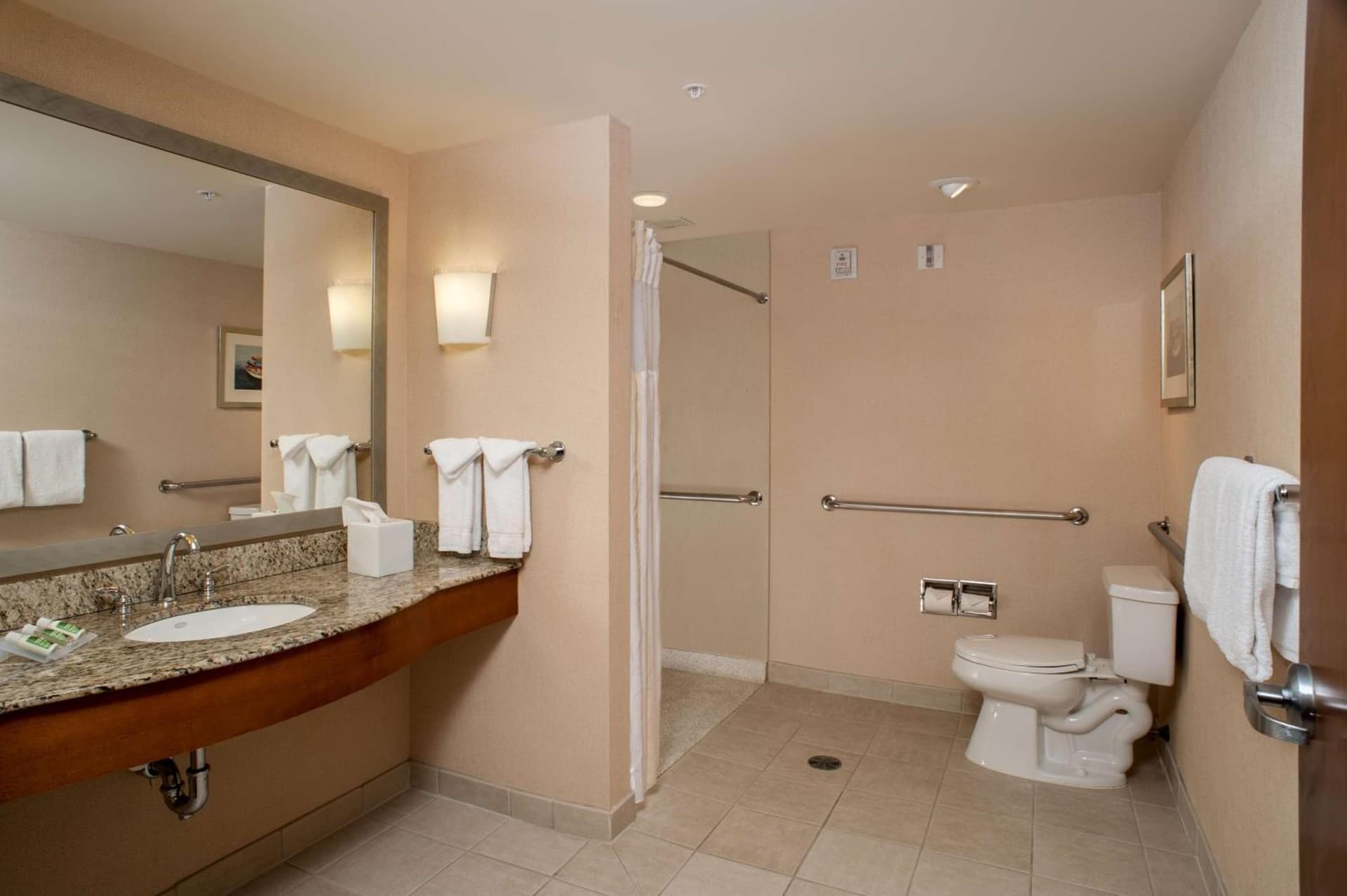 Hilton Garden Inn Portland Downtown Waterfront gallery photo in Portland, ME — image 21