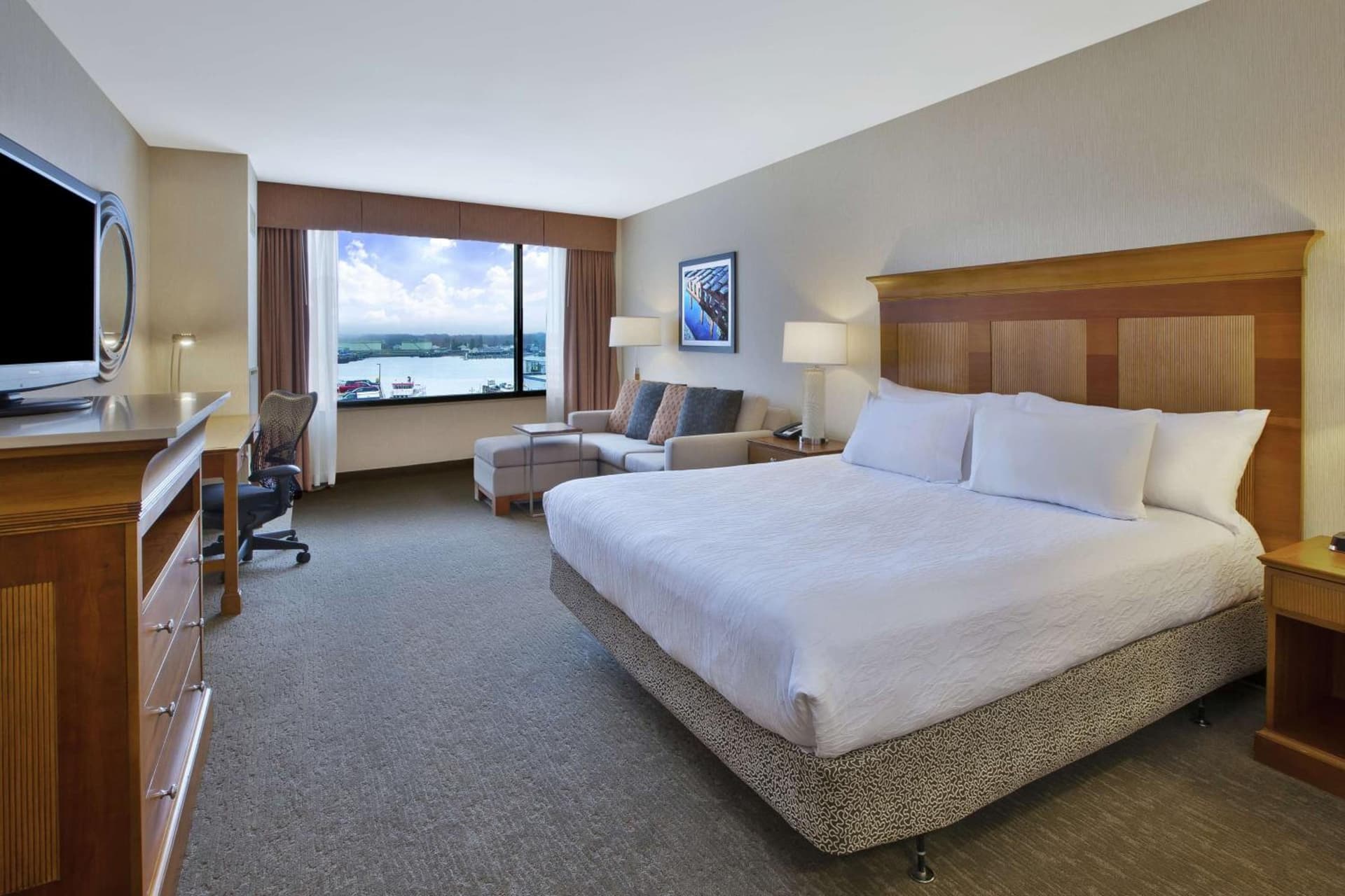 Hilton Garden Inn Portland Downtown Waterfront gallery photo in Portland, ME — image 27