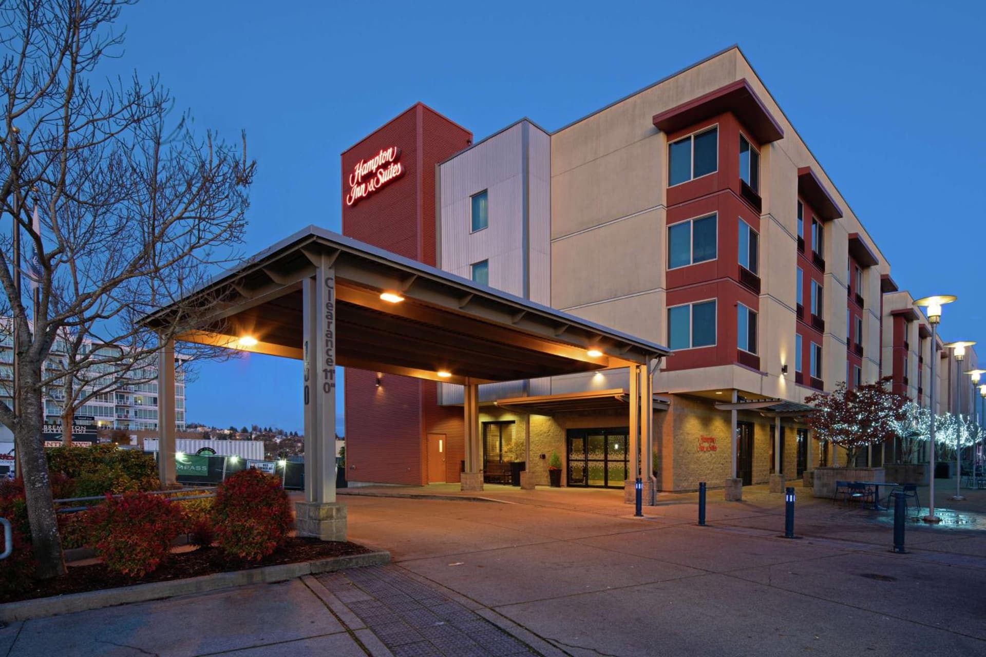 Hampton Inn & Suites Bremerton featured exterior or lobby in Bremerton, WA — similar hotel