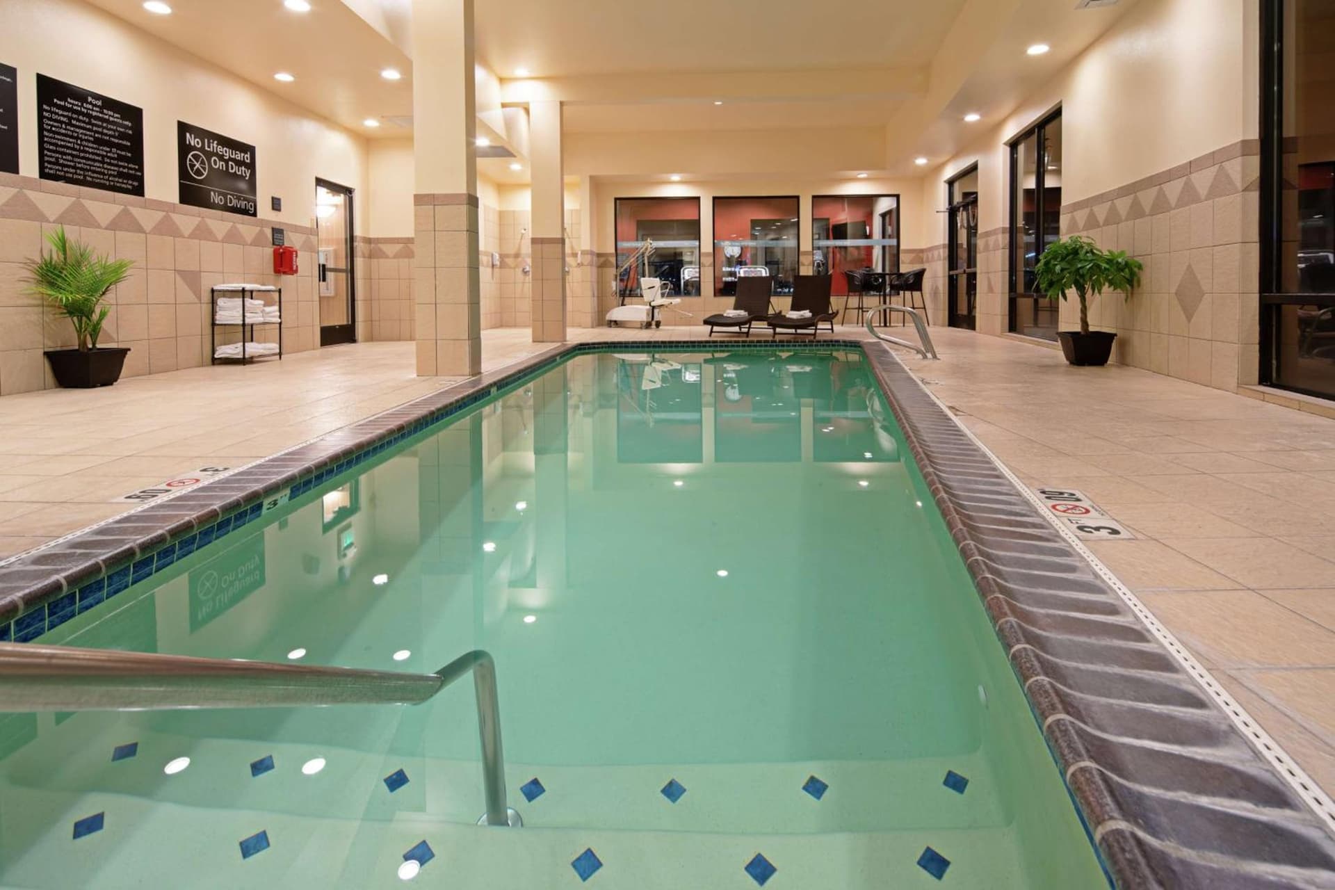 Hampton Inn & Suites Bremerton gallery photo in Bremerton, WA — image 31