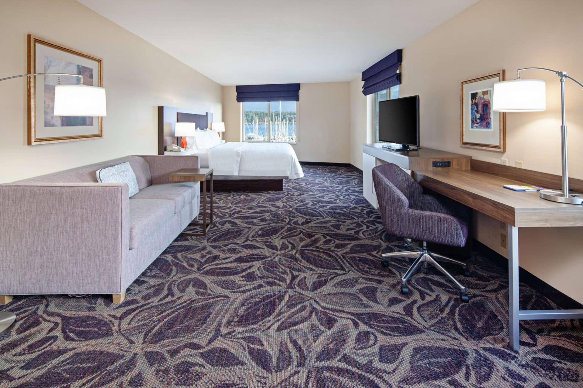 Hampton Inn & Suites Bremerton gallery photo in Bremerton, WA — image 32