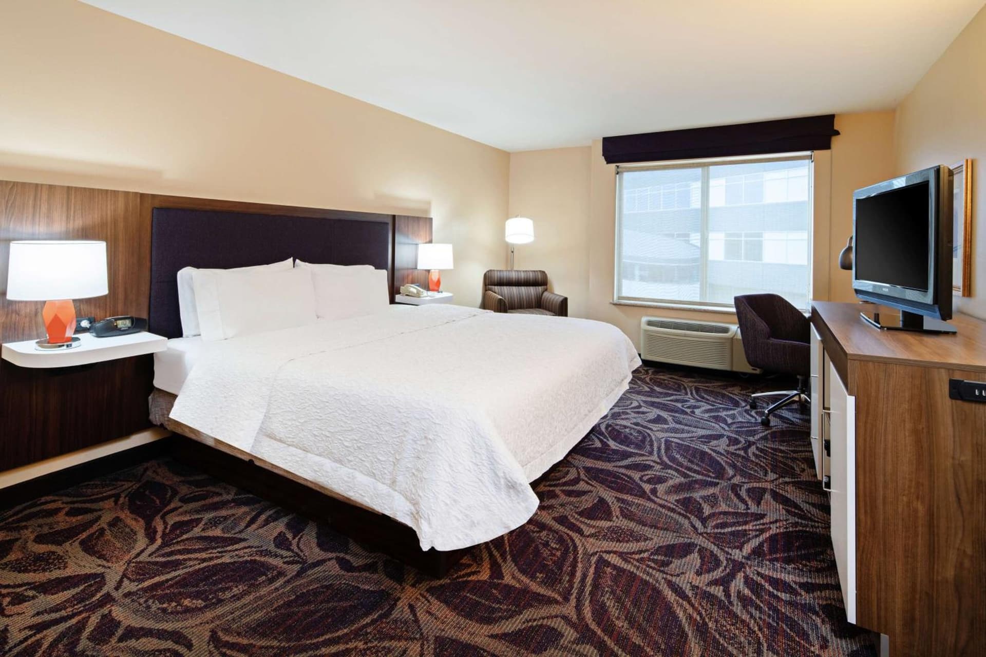 Hampton Inn & Suites Bremerton gallery photo in Bremerton, WA — image 26