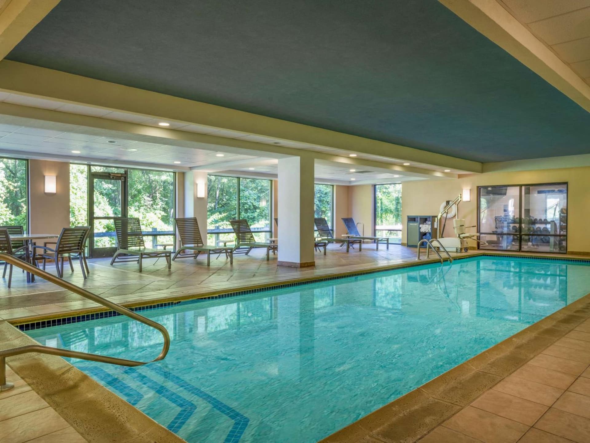 Hampton Inn Raynham-Taunton gallery photo in Raynham, MA — image 11