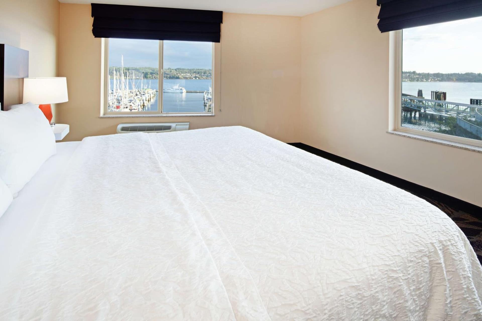 Hampton Inn & Suites Bremerton gallery photo in Bremerton, WA — image 29