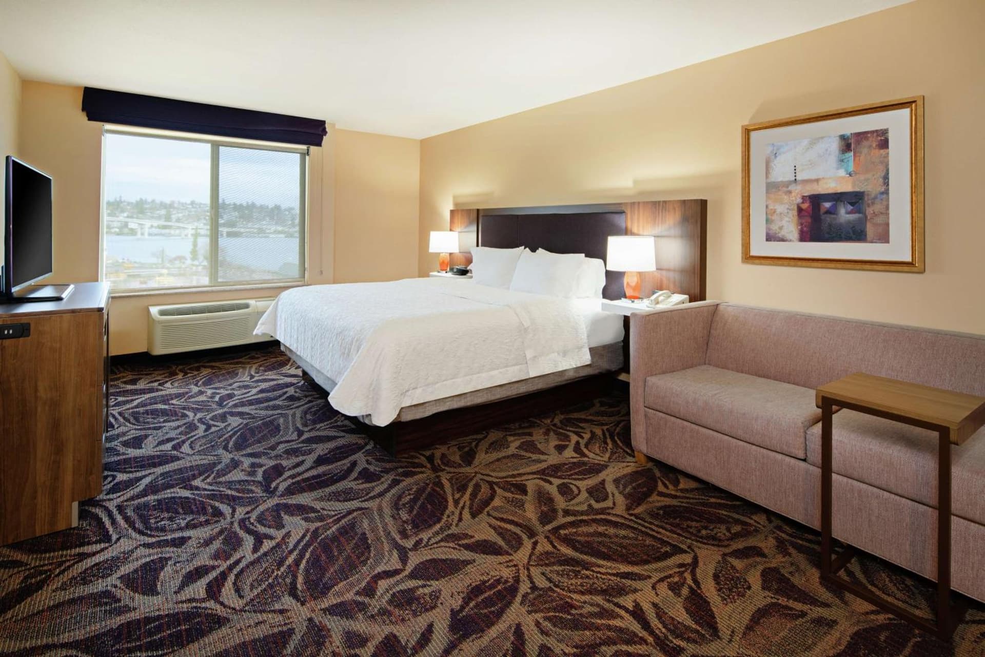 Hampton Inn & Suites Bremerton gallery photo in Bremerton, WA — image 7