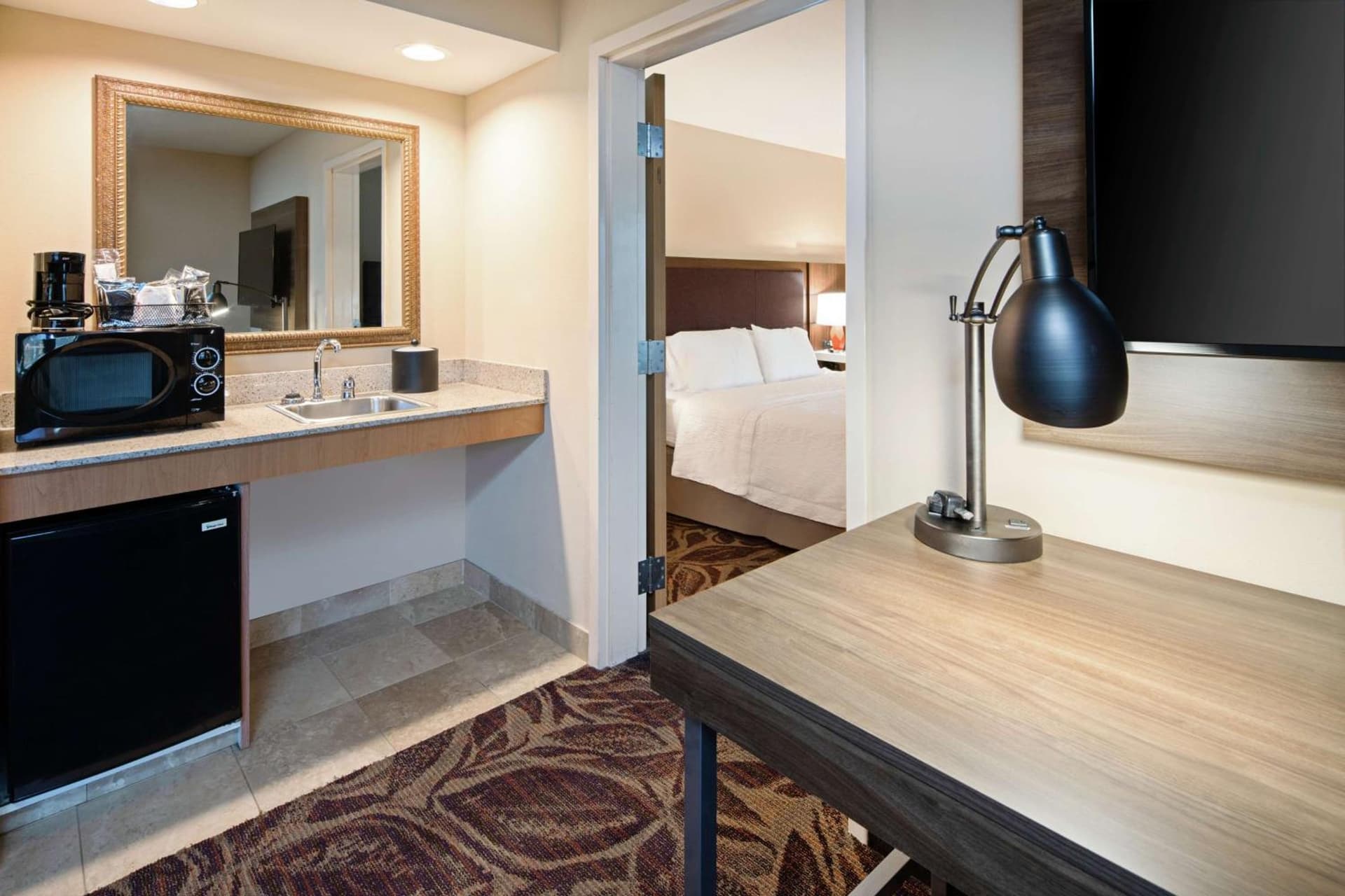 Hampton Inn & Suites Bremerton gallery photo in Bremerton, WA — image 27