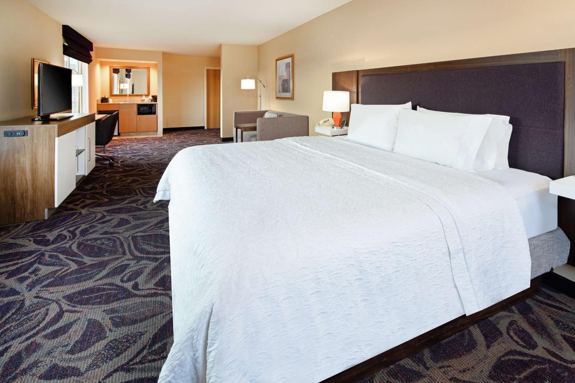 Hampton Inn & Suites Bremerton gallery photo in Bremerton, WA — image 38