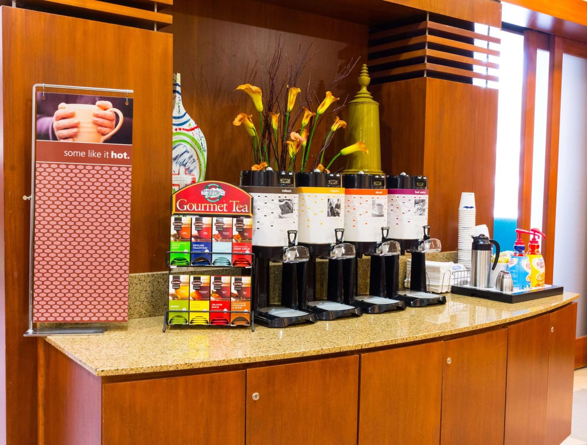 Hampton Inn & Suites Riverside/Corona East gallery photo in Riverside, CA — image 7