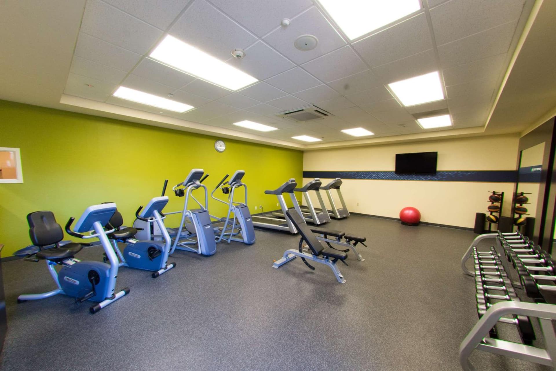 Hampton Inn & Suites Riverside/Corona East gallery photo in Riverside, CA — image 12