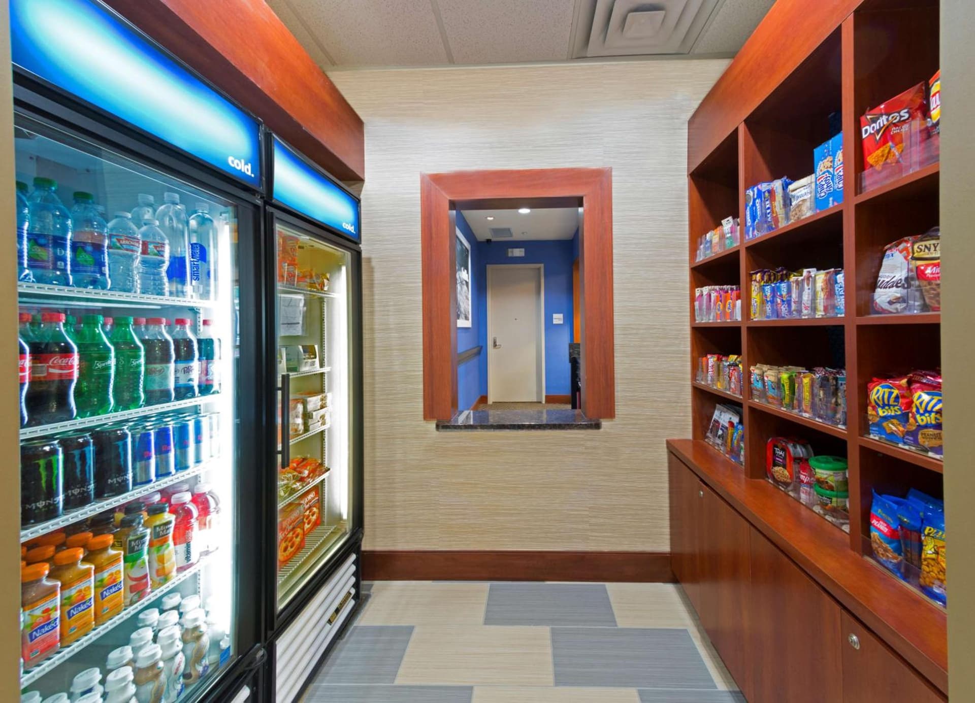 Hampton Inn & Suites Riverside/Corona East gallery photo in Riverside, CA — image 13
