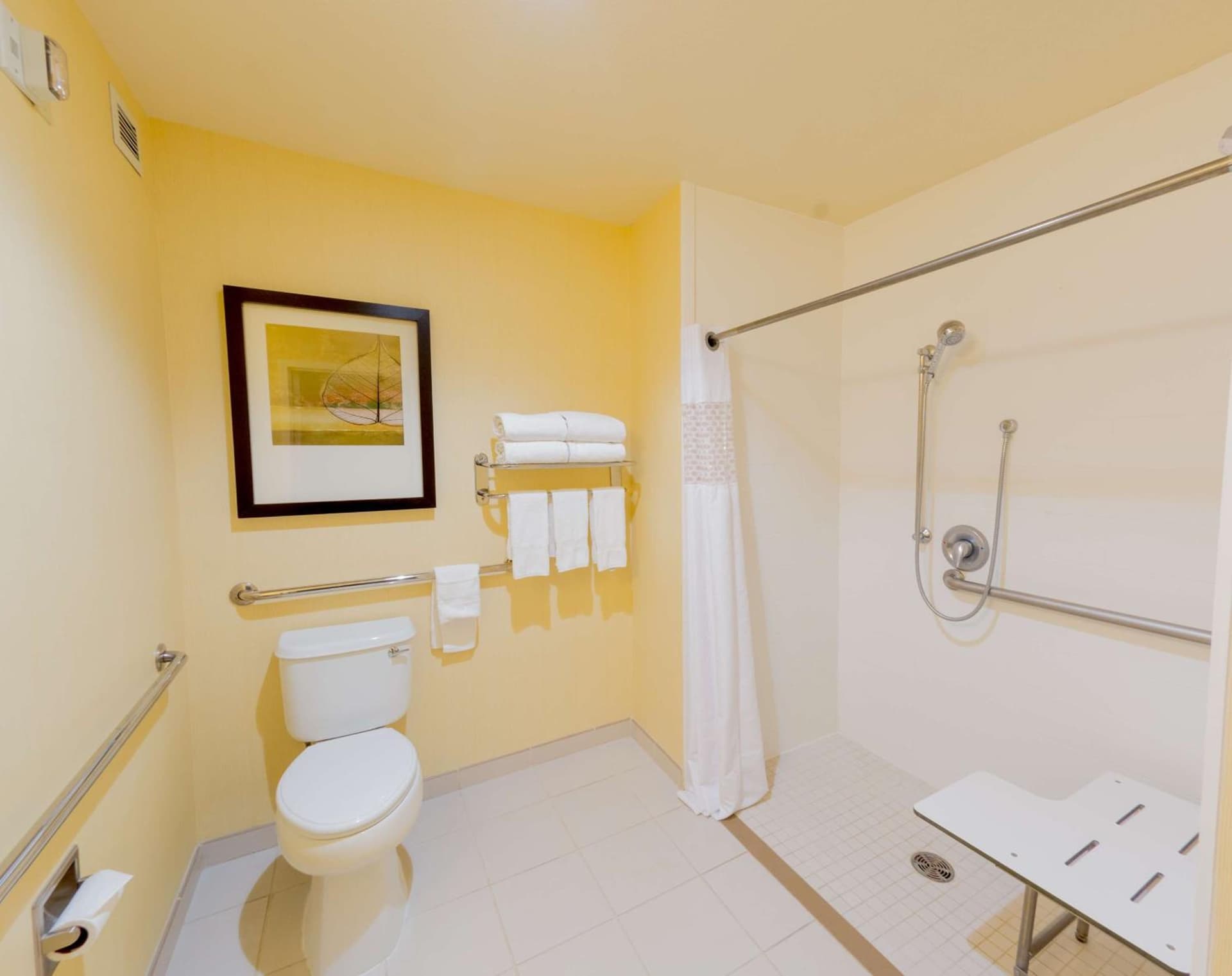 Hampton Inn & Suites Riverside/Corona East property views in Riverside, CA — gallery photo 3