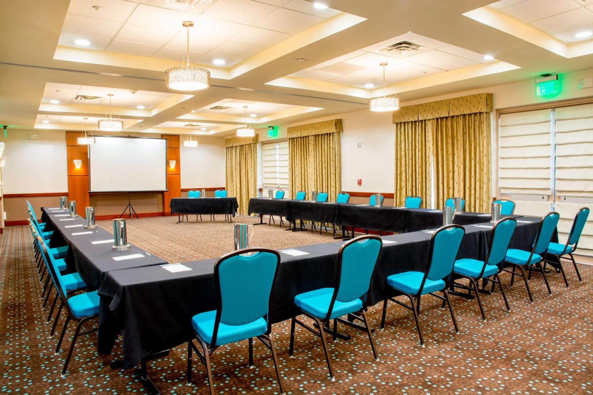 Hampton Inn & Suites Riverside/Corona East gallery photo in Riverside, CA — image 6