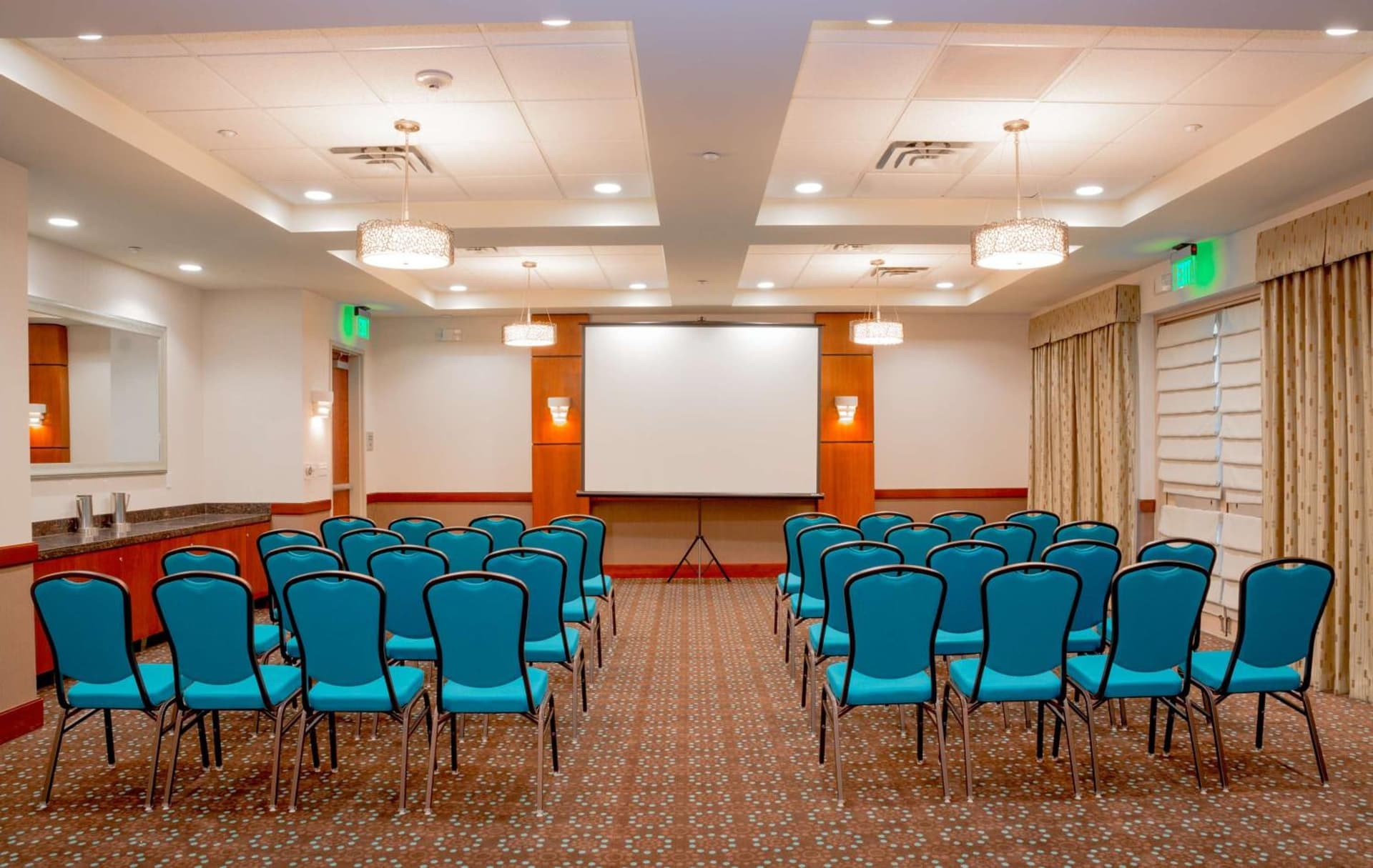 Hampton Inn & Suites Riverside/Corona East gallery photo in Riverside, CA — image 10