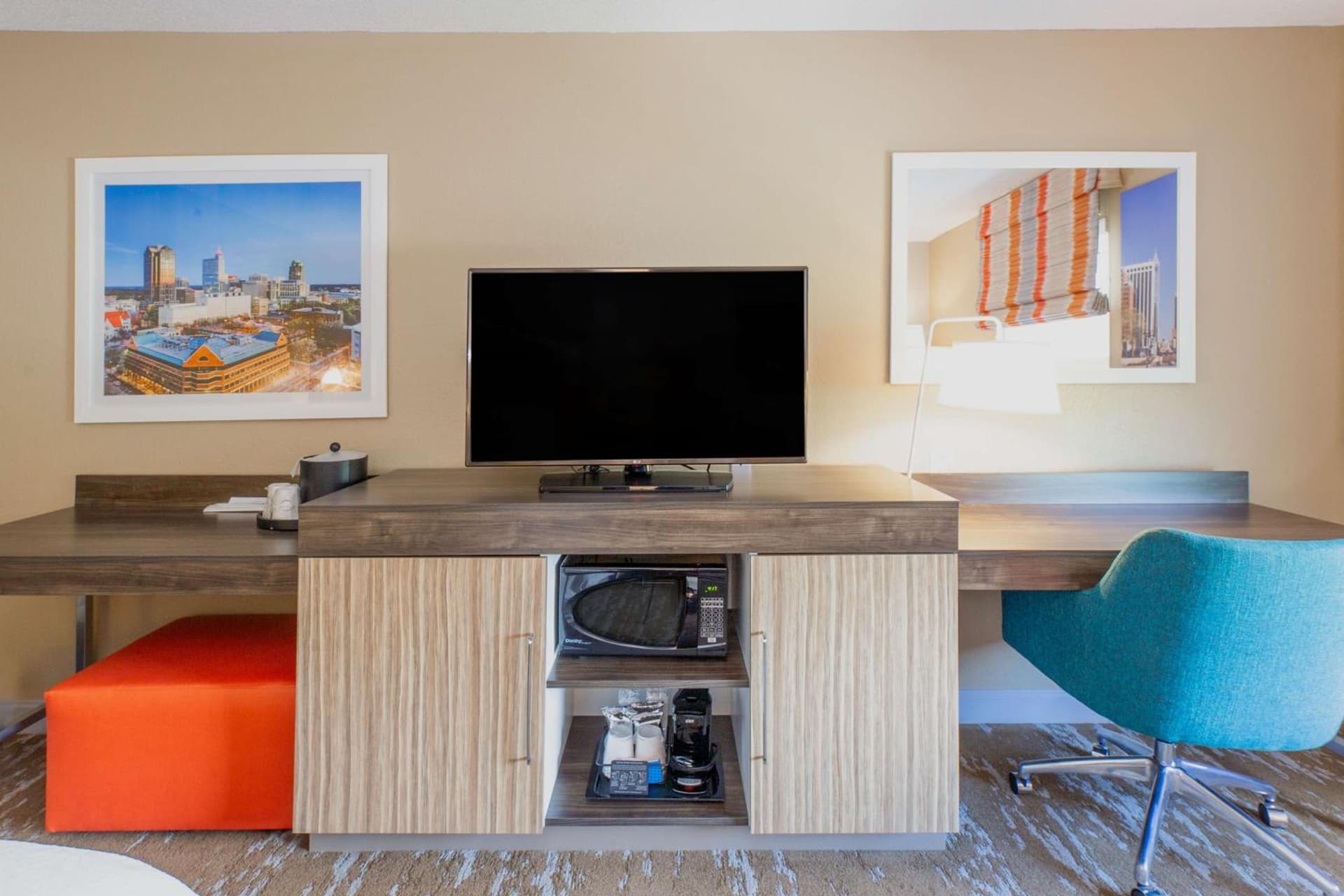 Hampton Inn & Suites Raleigh Cary Lenovo Center gallery photo in Cary, NC — image 32