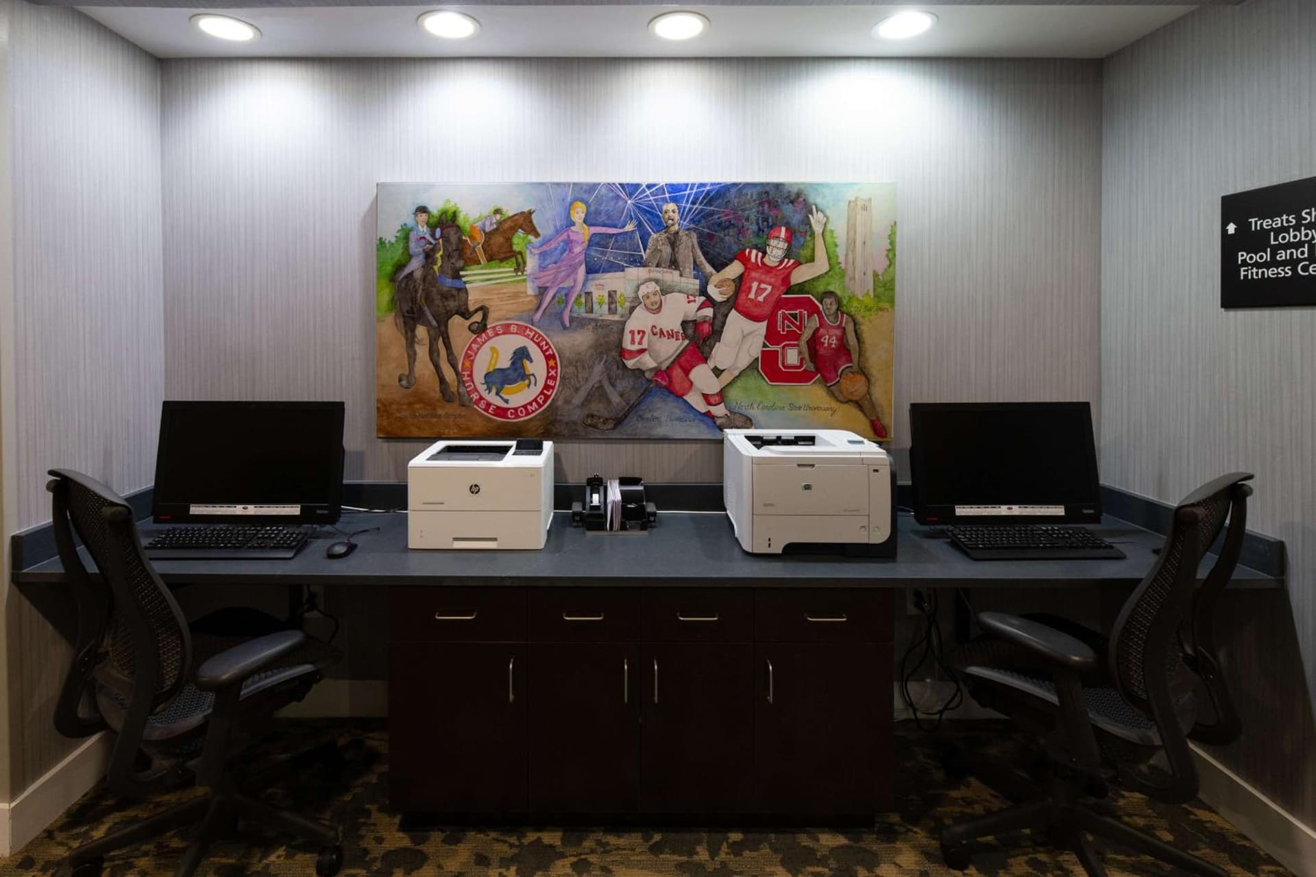 Hampton Inn & Suites Raleigh Cary Lenovo Center gallery photo in Cary, NC — image 24