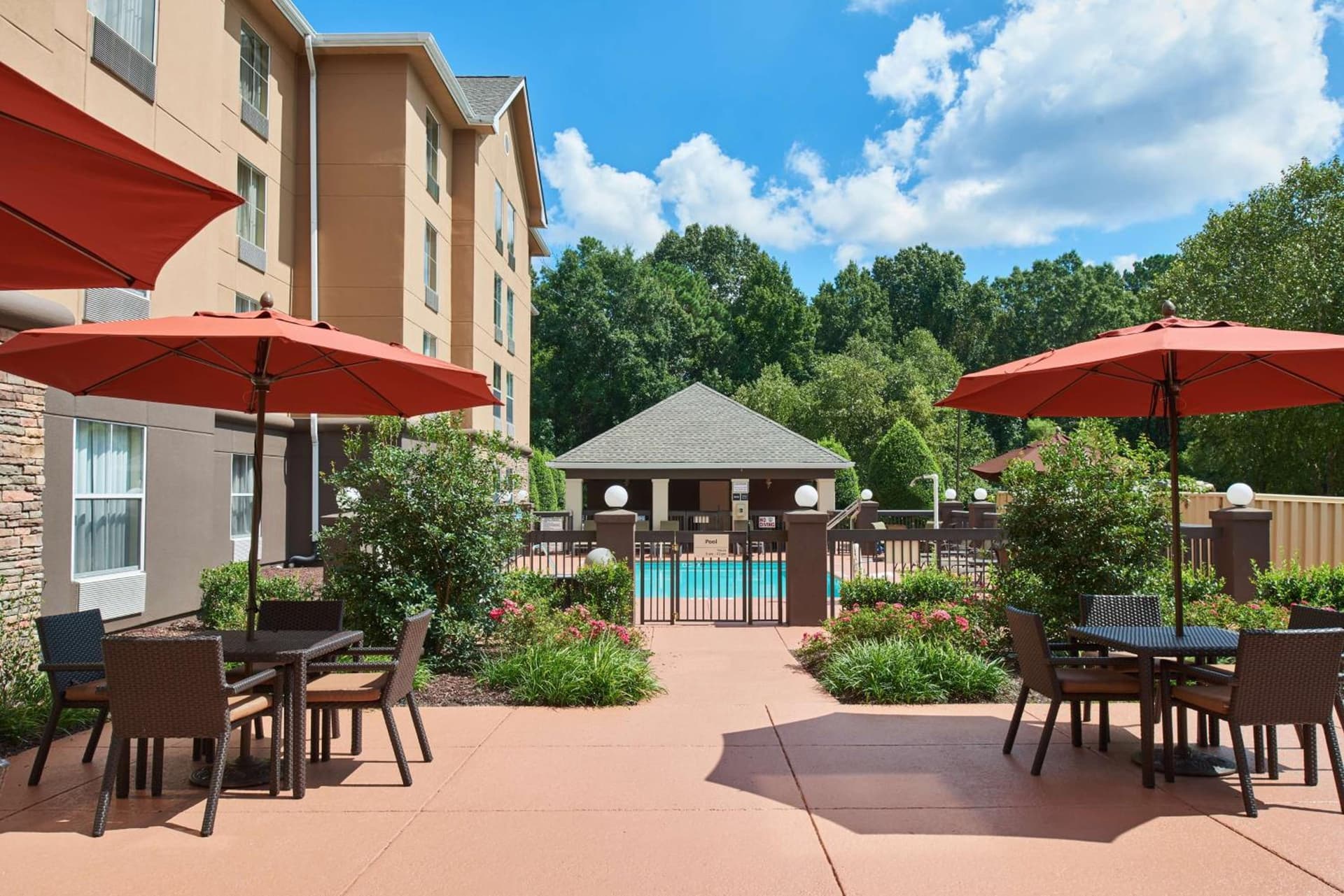Hampton Inn & Suites Chapel Hill/Durham interior in Chapel Hill, NC — gallery photo 2