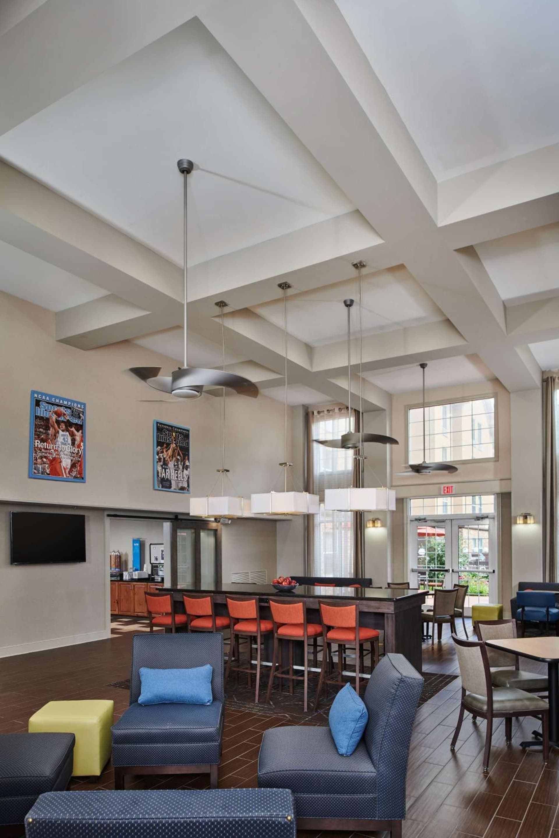 Hampton Inn & Suites Chapel Hill/Durham gallery photo in Chapel Hill, NC — image 14
