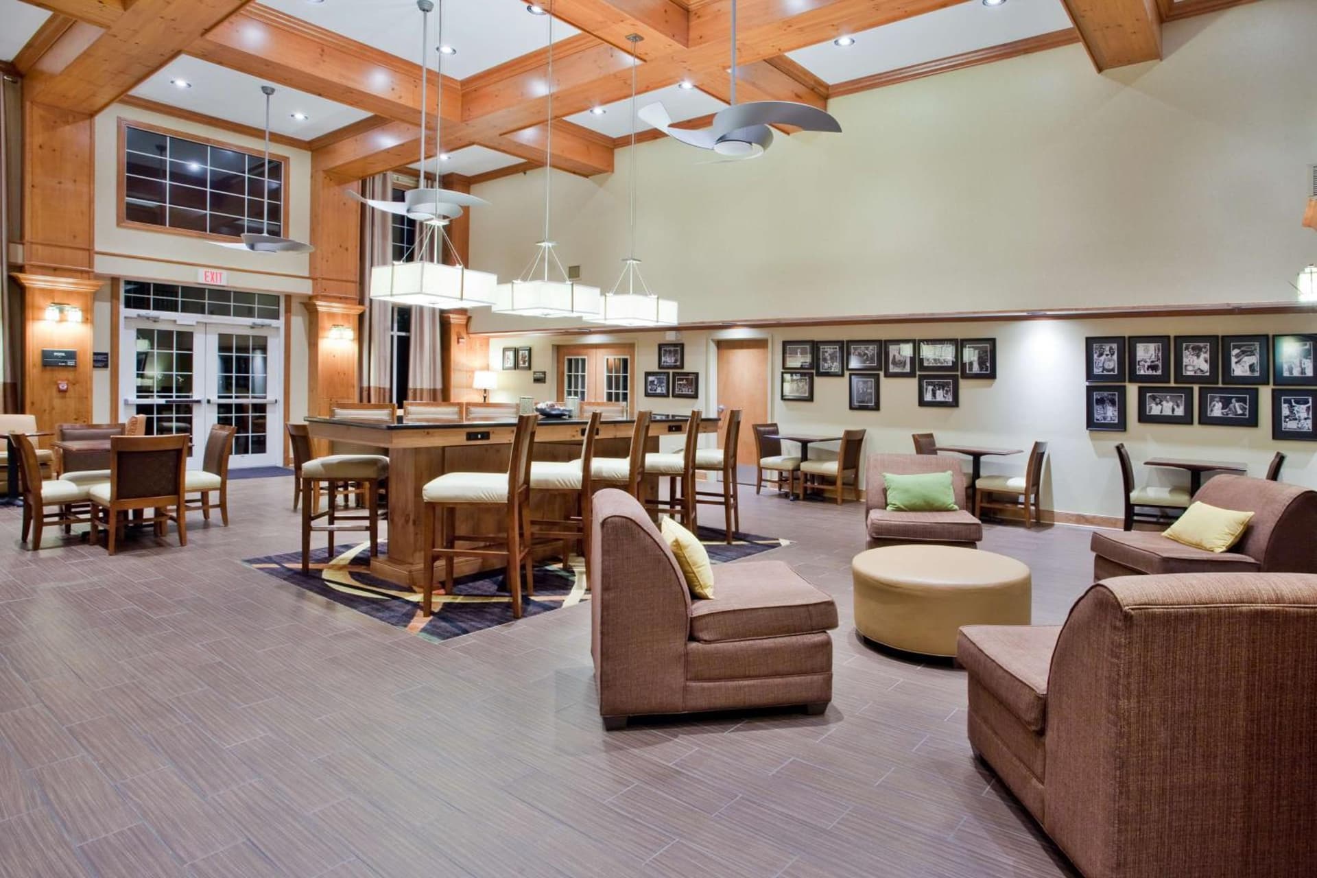 Hampton Inn & Suites Chapel Hill/Durham gallery photo in Chapel Hill, NC — image 4
