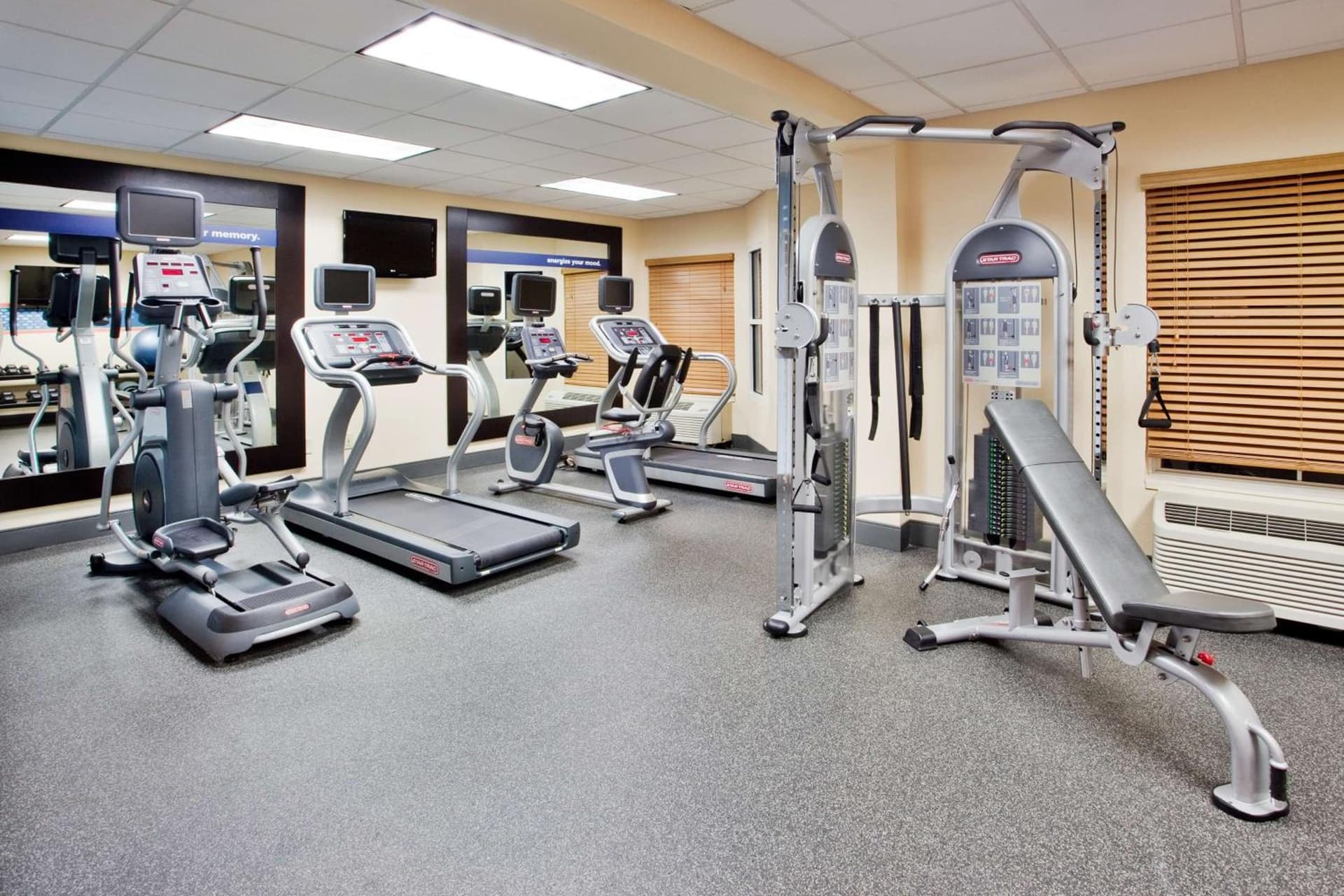 Hampton Inn & Suites Chapel Hill/Durham gallery photo in Chapel Hill, NC — image 7