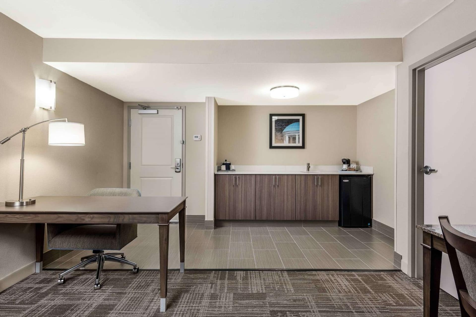Hampton Inn & Suites Chapel Hill/Durham gallery photo in Chapel Hill, NC — image 28