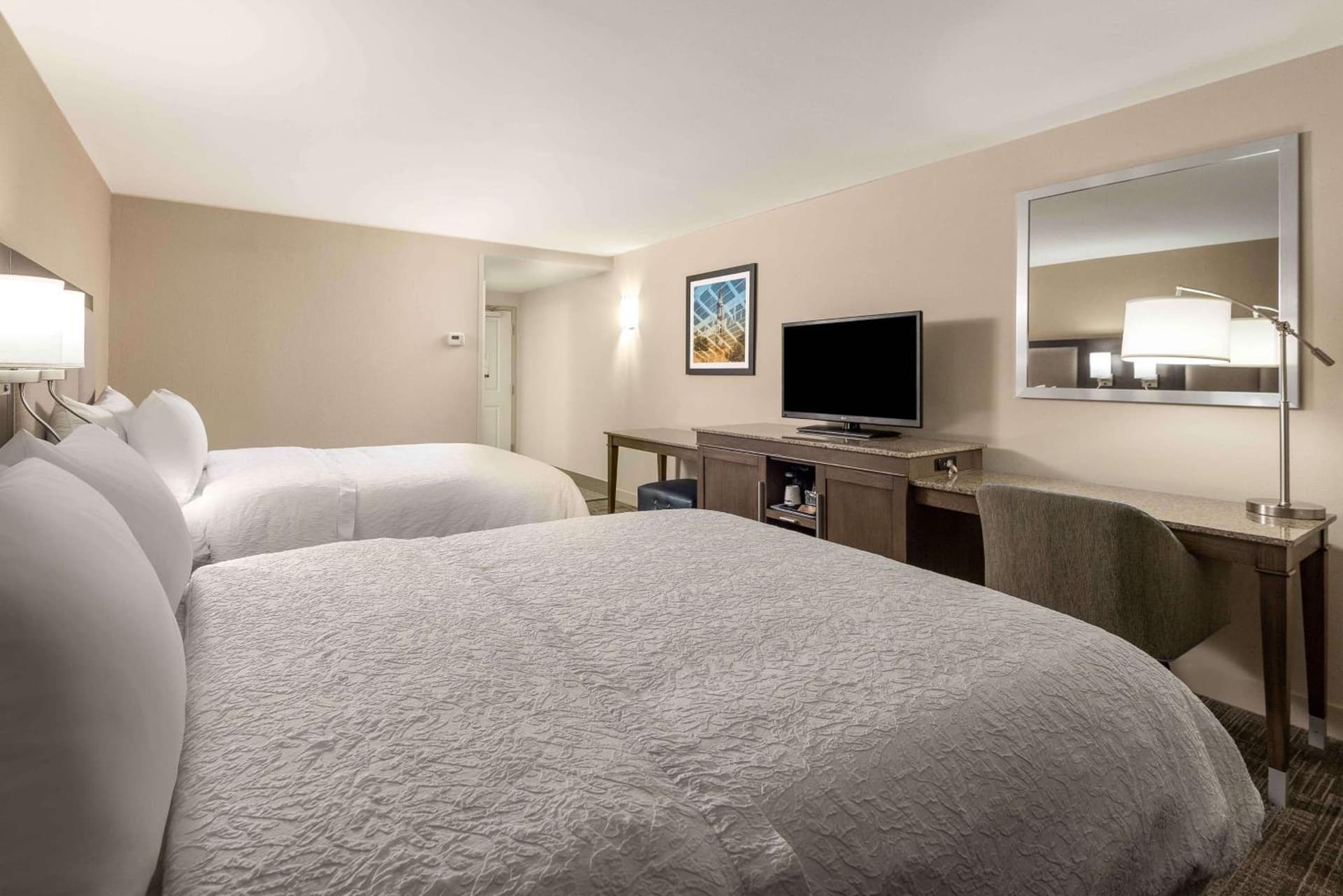 Hampton Inn & Suites Chapel Hill/Durham gallery photo in Chapel Hill, NC — image 29