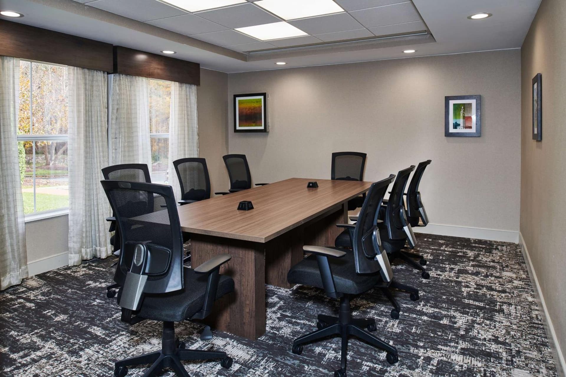Hampton Inn & Suites Chapel Hill/Durham gallery photo in Chapel Hill, NC — image 24