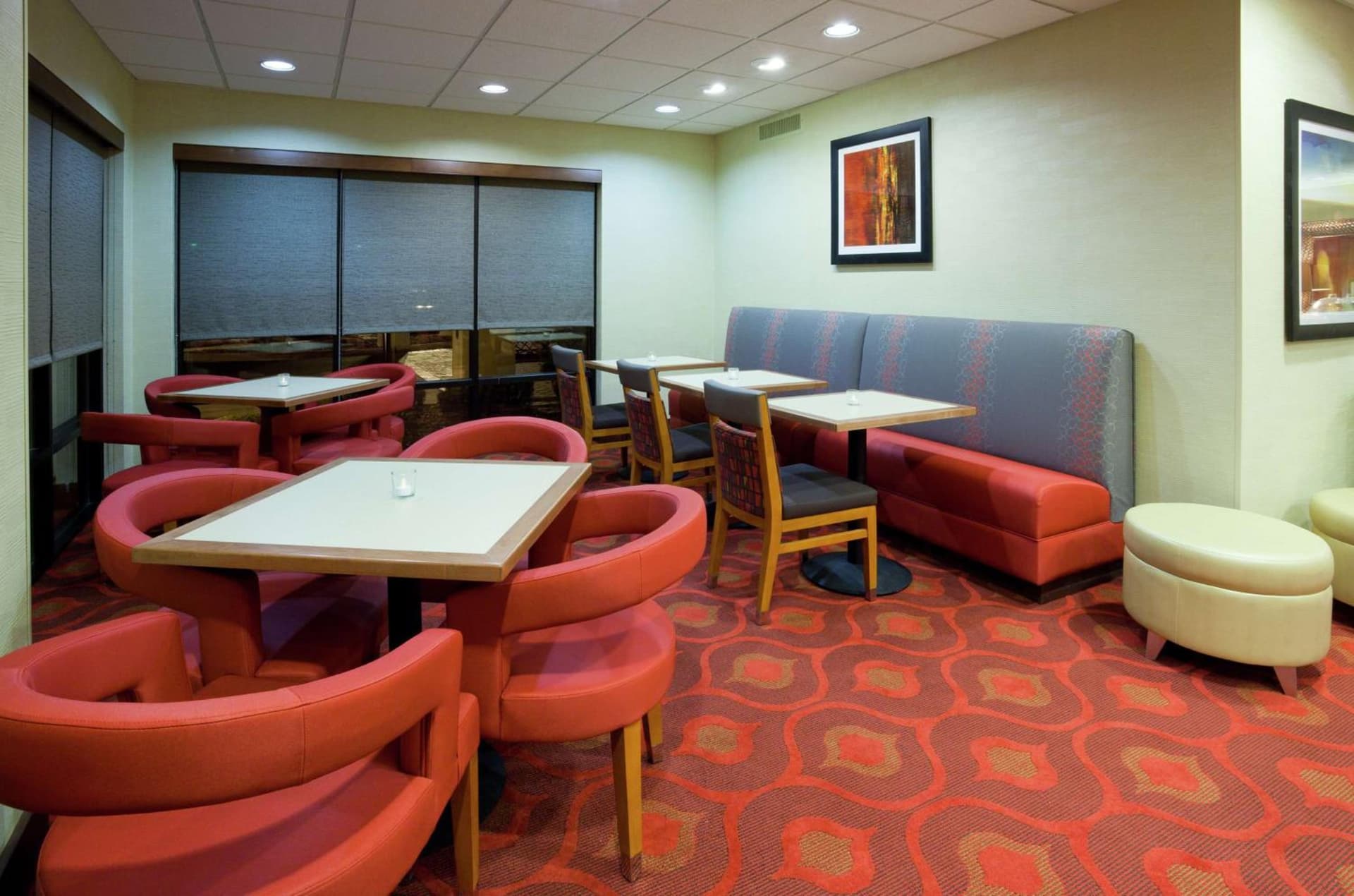 Hampton Inn Rockford gallery photo in Rockford, IL — image 18