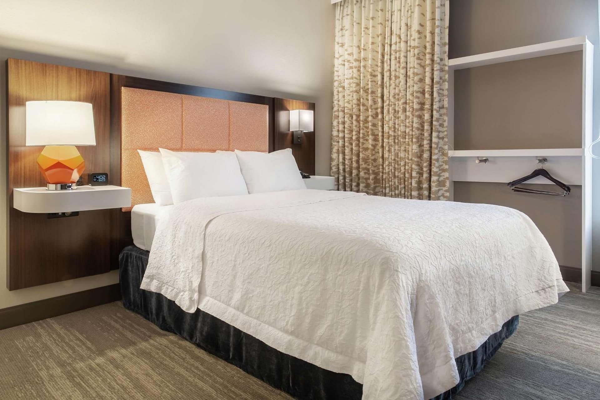 Hampton Inn Rockford property views in Rockford, IL — gallery photo 3