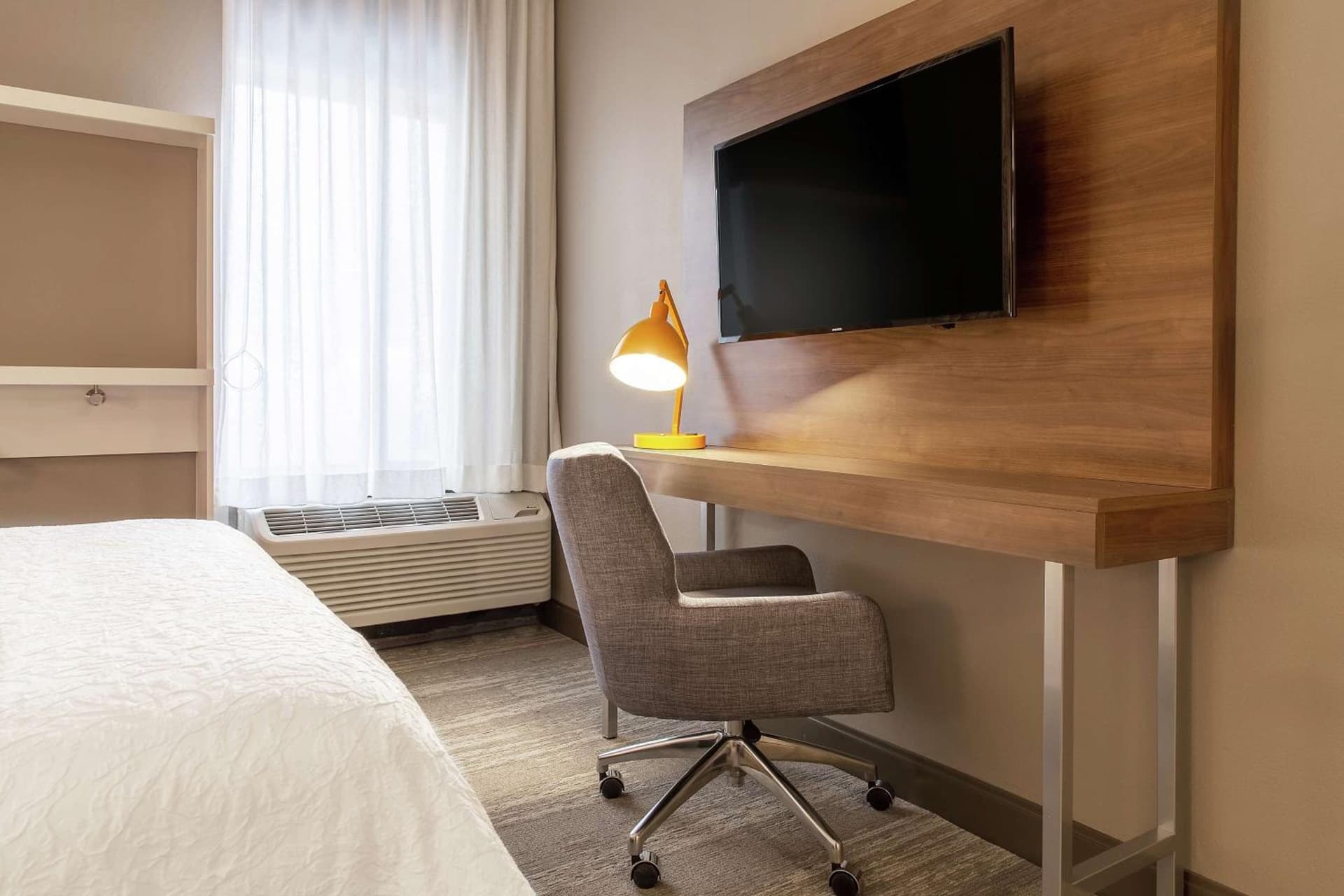 Hampton Inn Rockford gallery photo in Rockford, IL — image 8