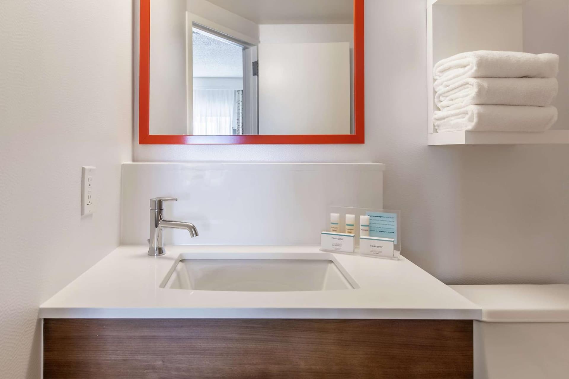 Hampton Inn Rockford gallery photo in Rockford, IL — image 5