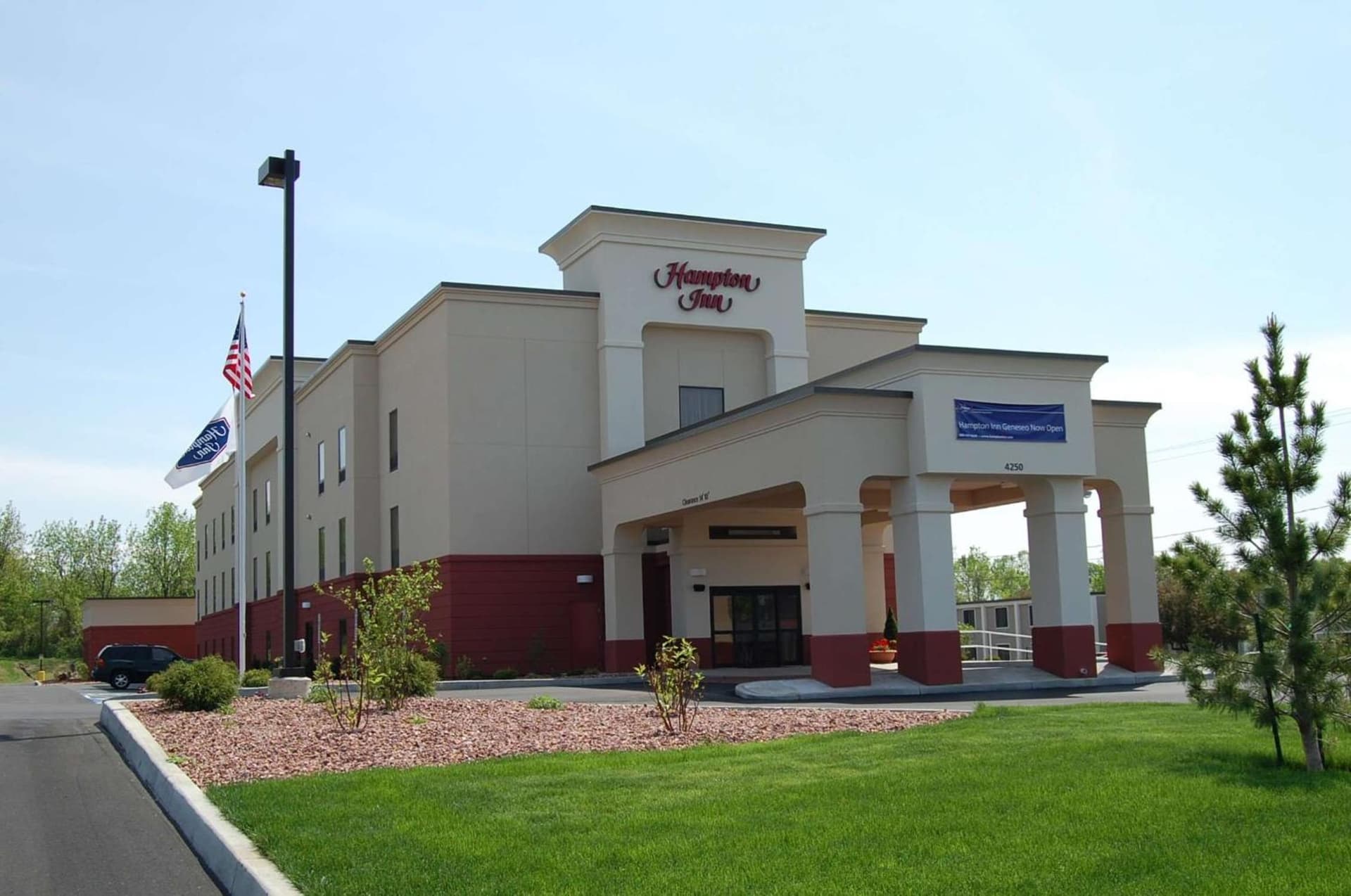 Hampton Inn Geneseo featured exterior or lobby in Geneseo, NY — similar hotel