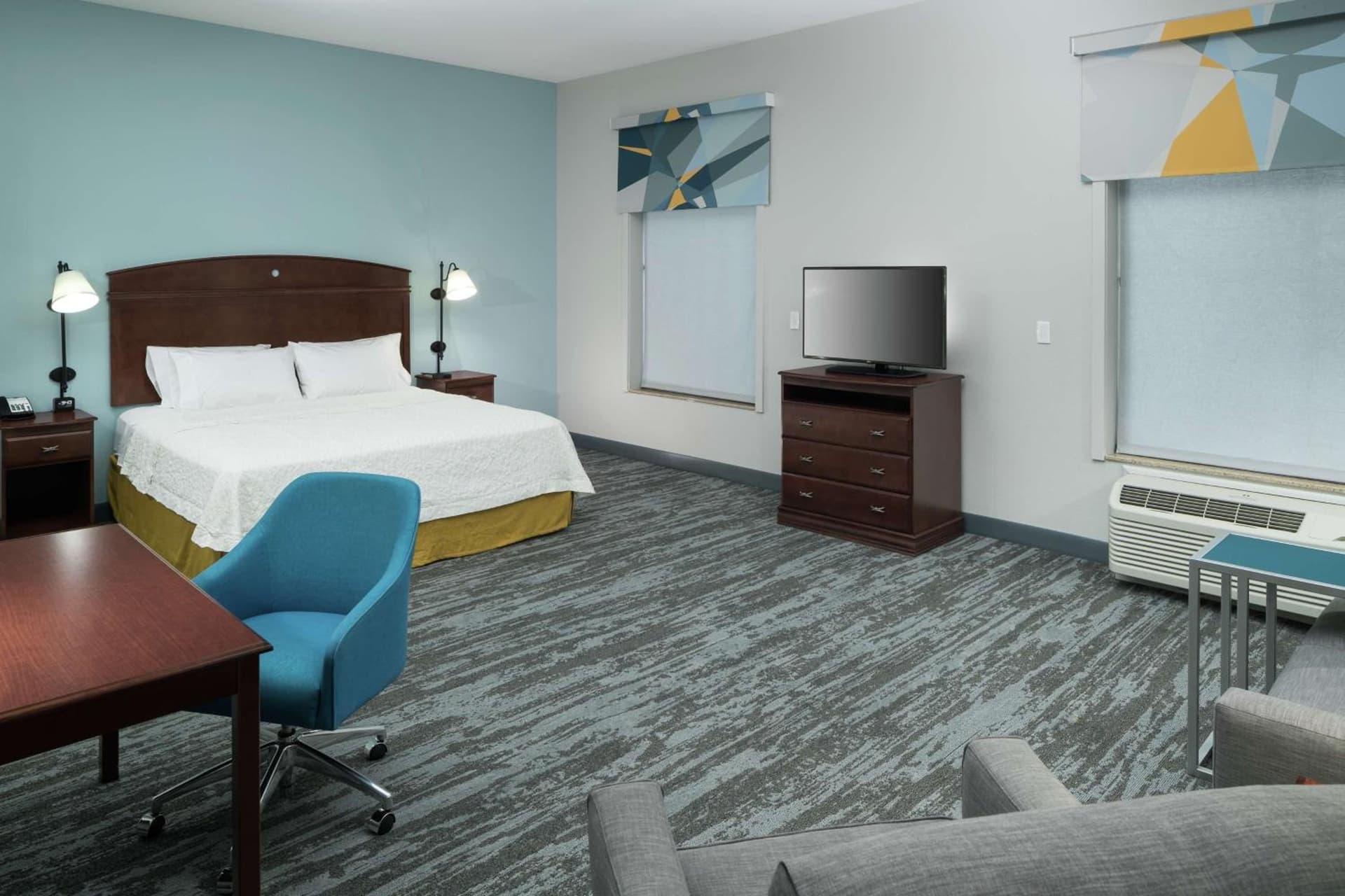 Hampton Inn & Suites Rochester-North property views in Rochester, MN — gallery photo 3